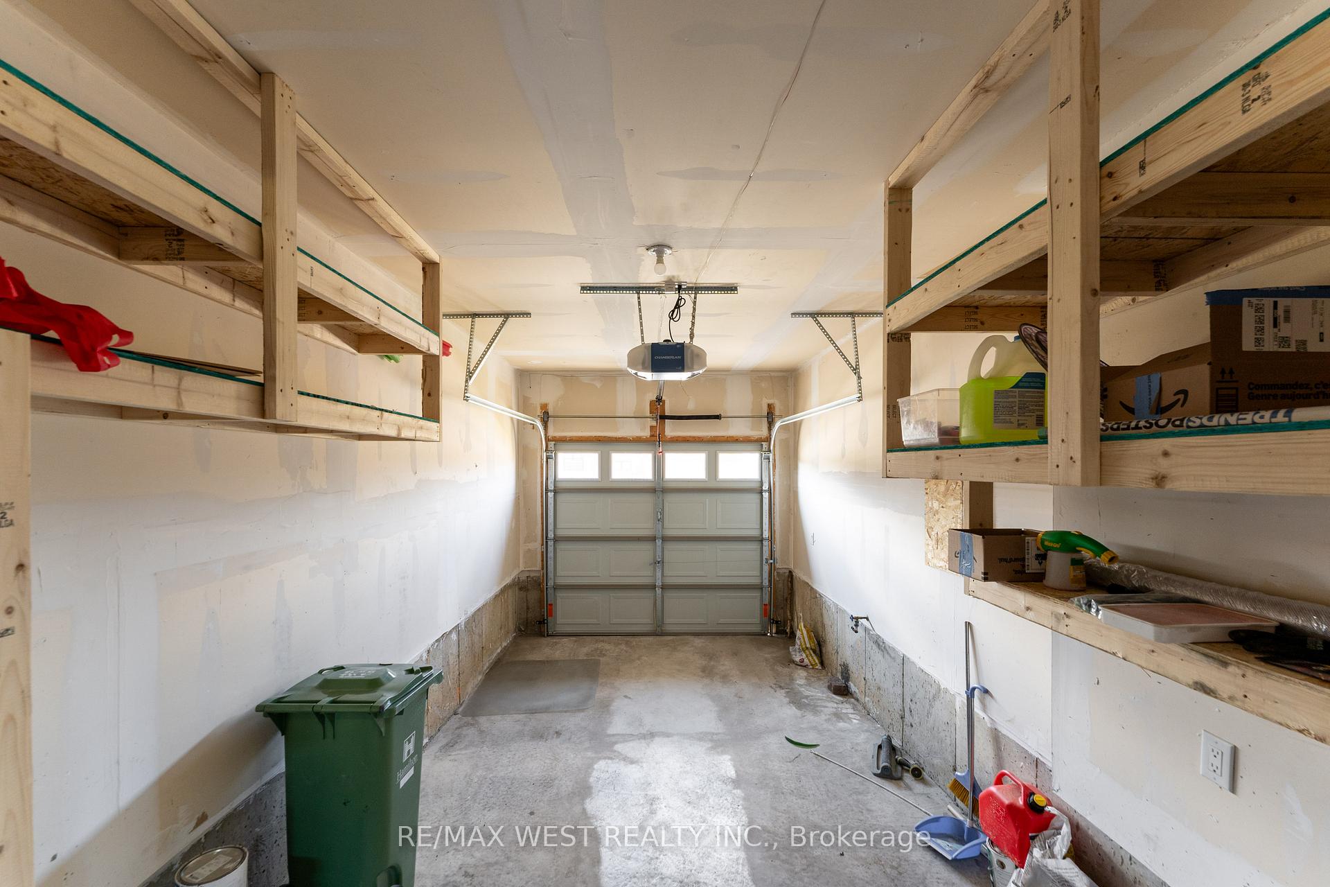 Photo 31 of 2 Scarletwood Street, Hamilton, Stoney Creek Mountain — HOMEH