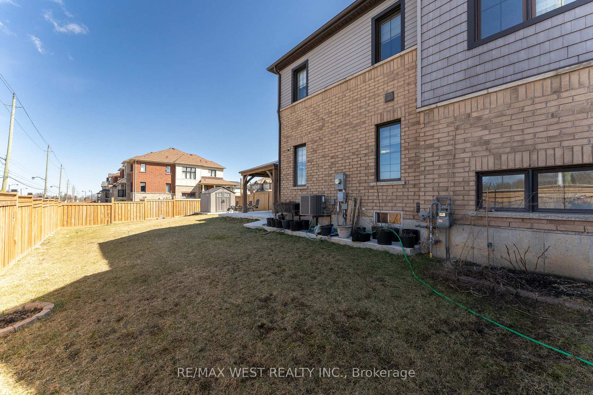 Photo 32 of 2 Scarletwood Street, Hamilton, Stoney Creek Mountain — HOMEH