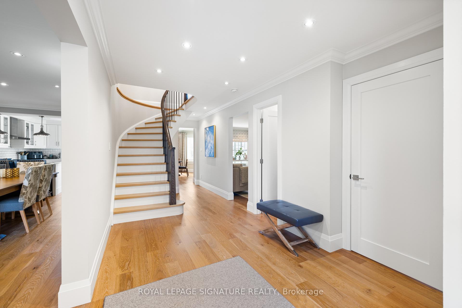 Photo 3 of 23 Hutton Crescent, Caledon, Rural Caledon — HOMEH
