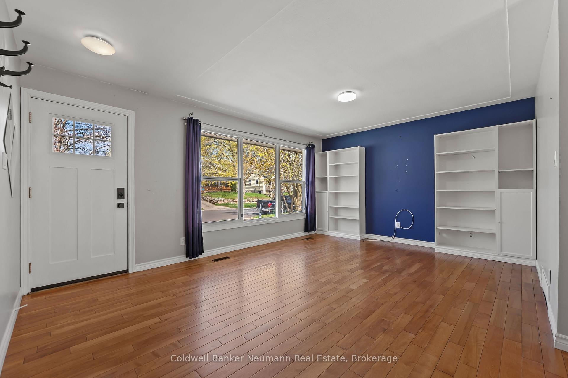 Photo 4 of 56 Ridgewood Avenue, Guelph, Junction/Onward Willow — HOMEH
