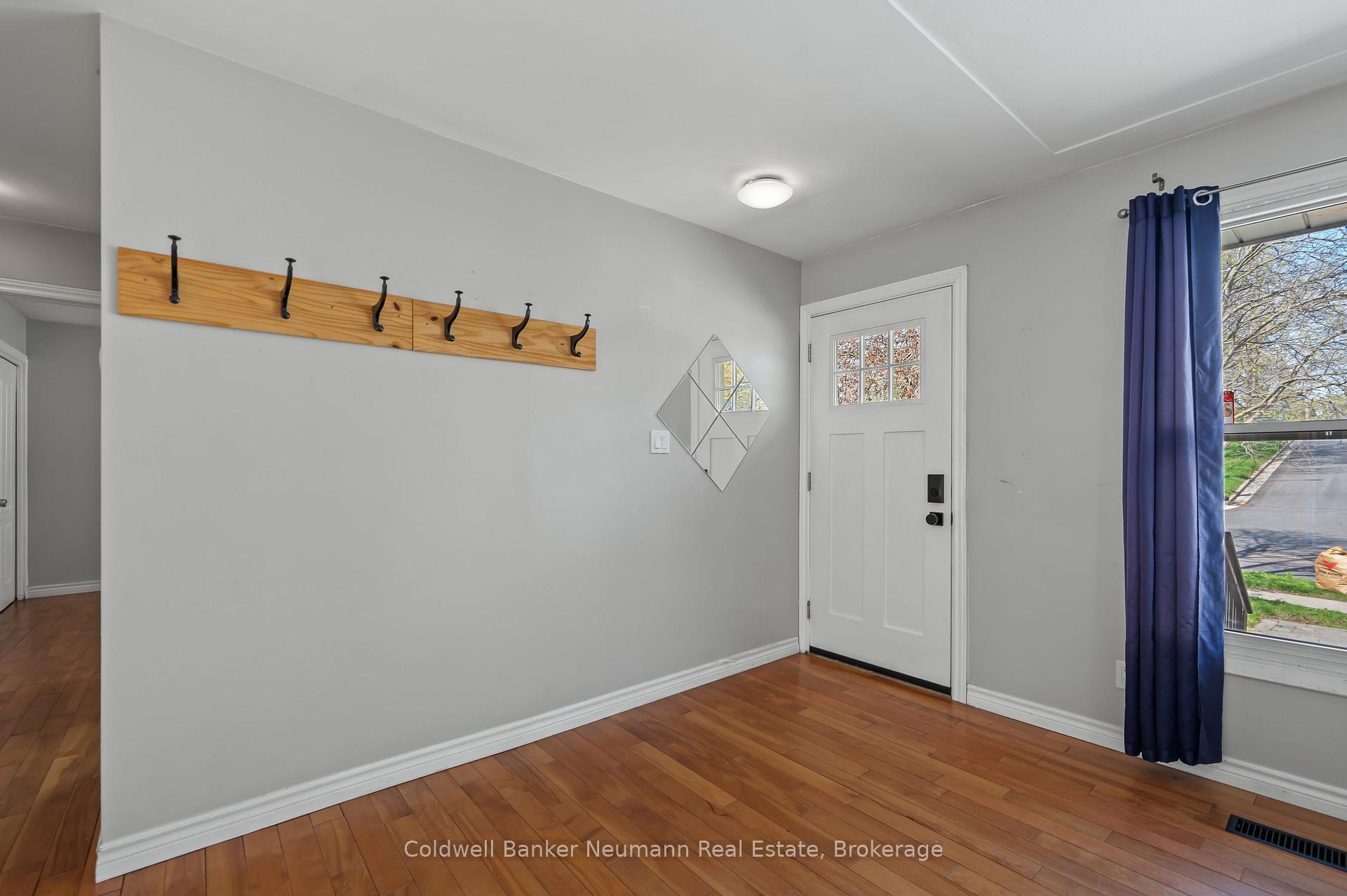 Photo 5 of 56 Ridgewood Avenue, Guelph, Junction/Onward Willow — HOMEH