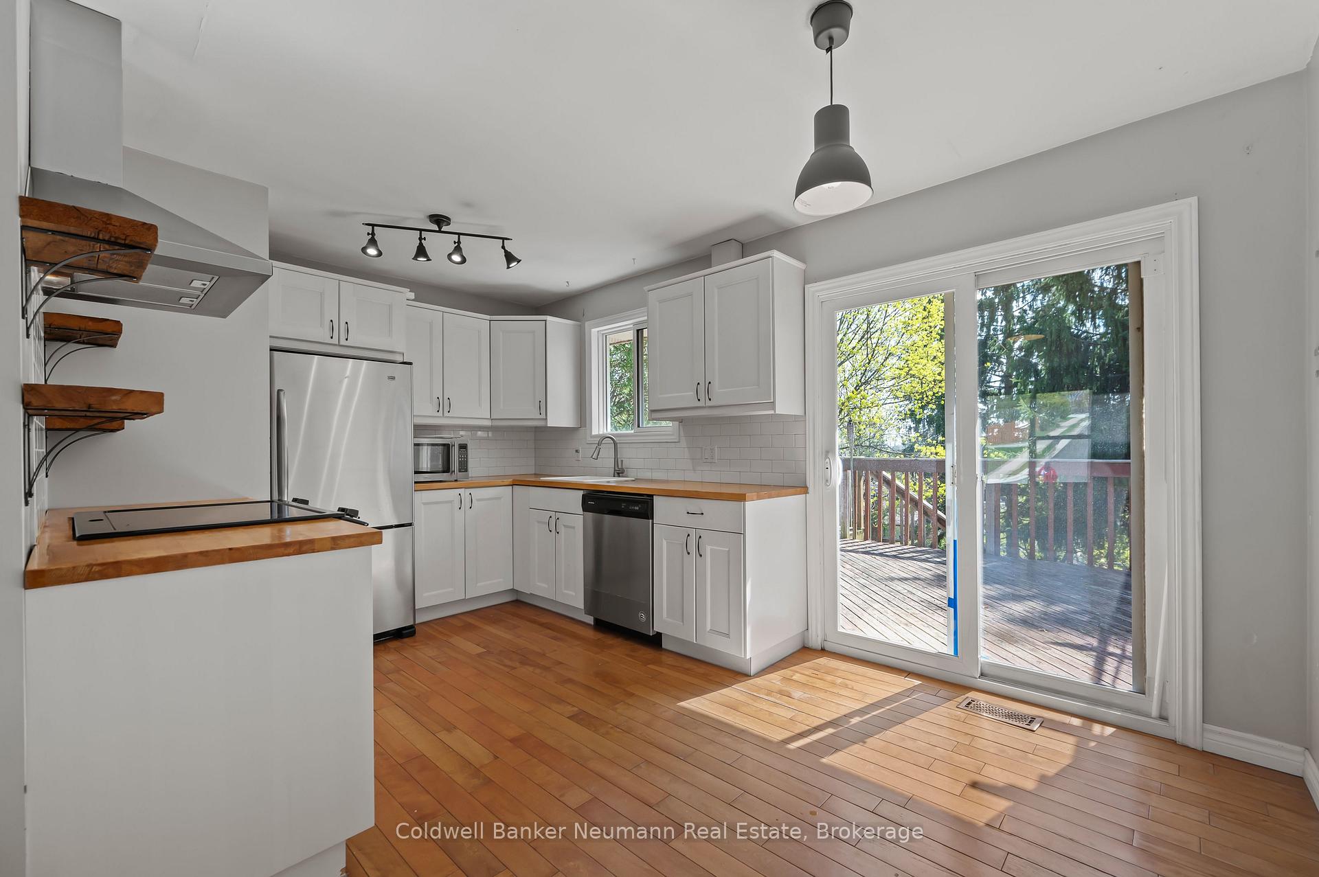 Photo 8 of 56 Ridgewood Avenue, Guelph, Junction/Onward Willow — HOMEH