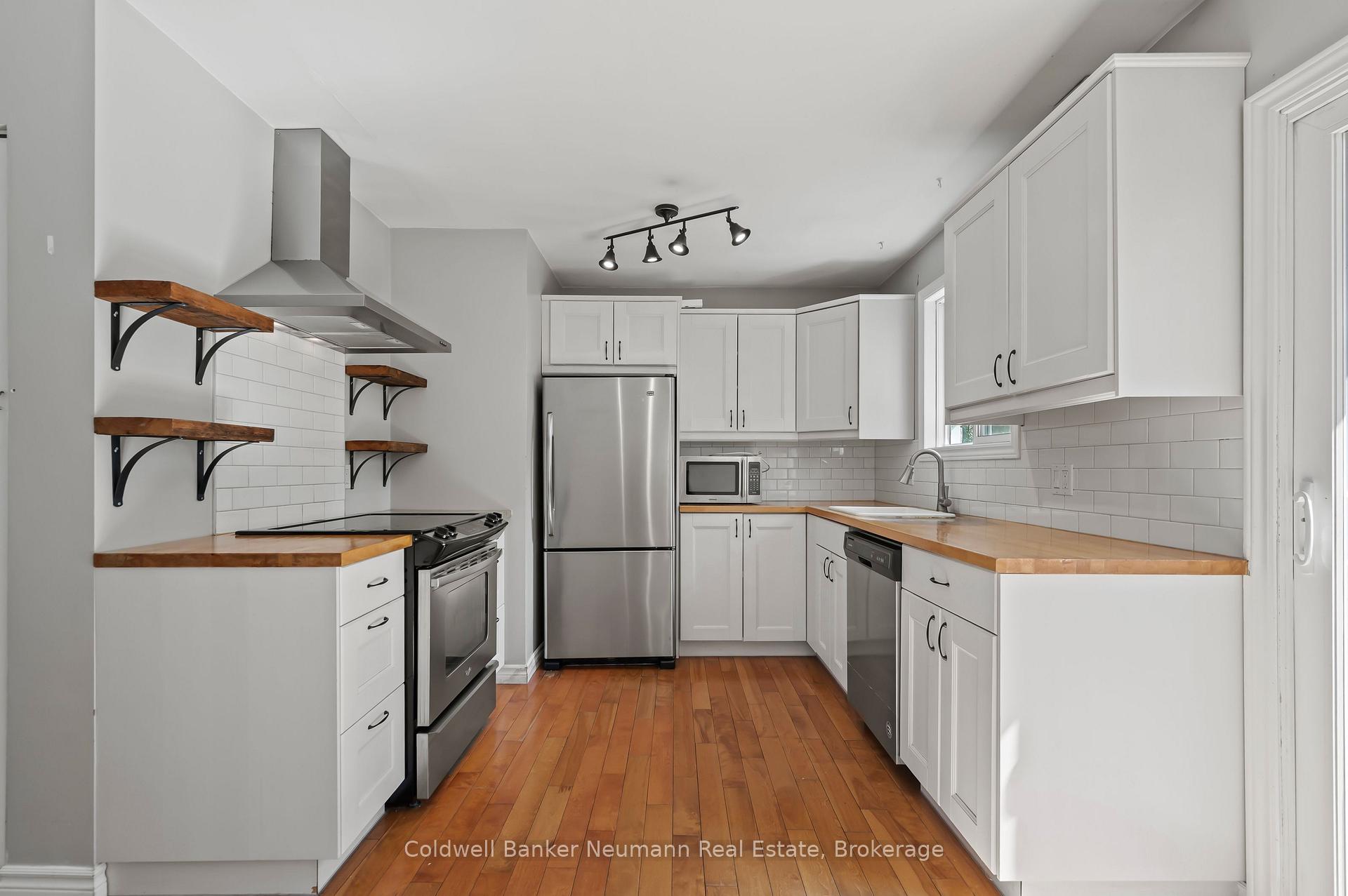 Photo 9 of 56 Ridgewood Avenue, Guelph, Junction/Onward Willow — HOMEH