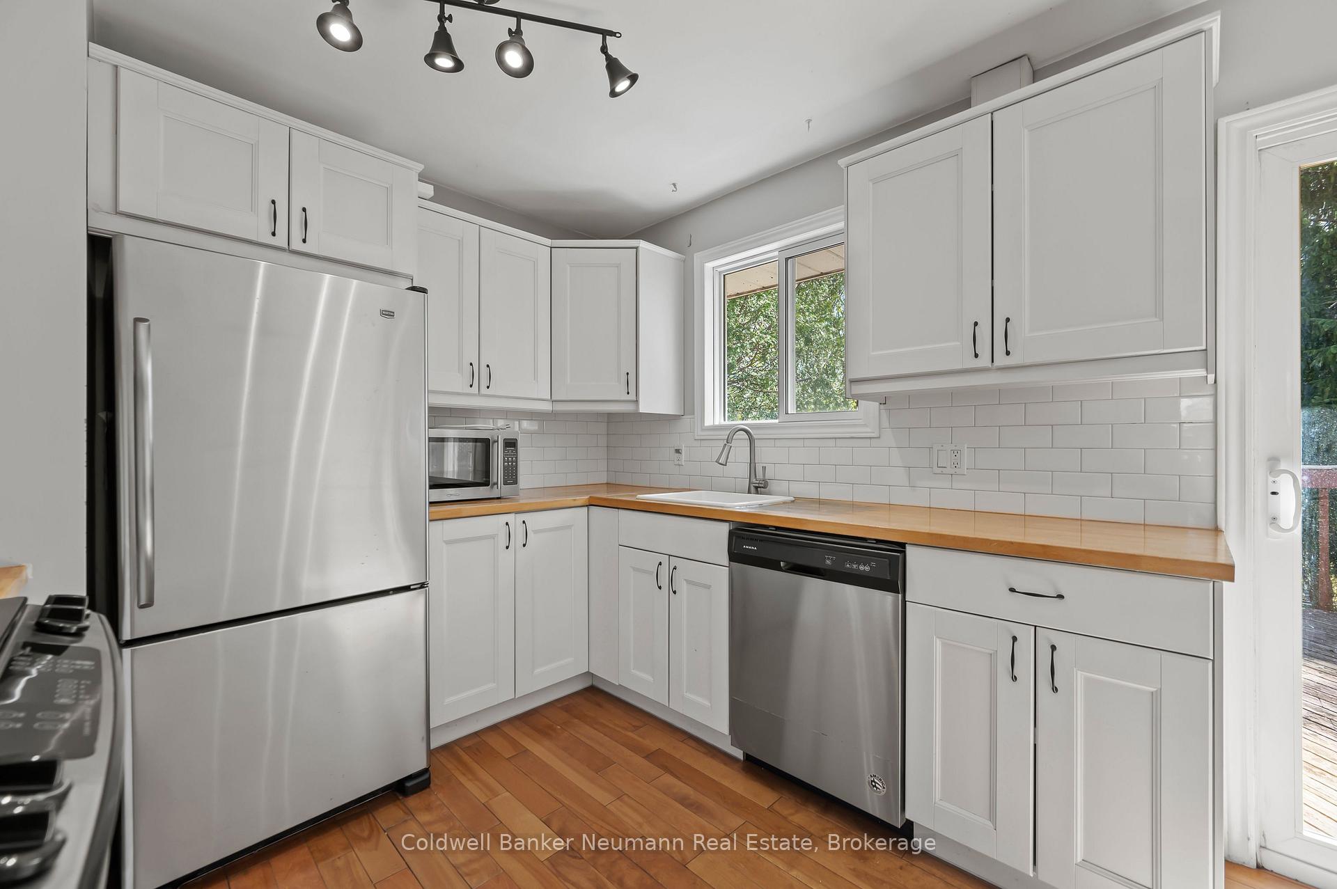 Photo 10 of 56 Ridgewood Avenue, Guelph, Junction/Onward Willow — HOMEH