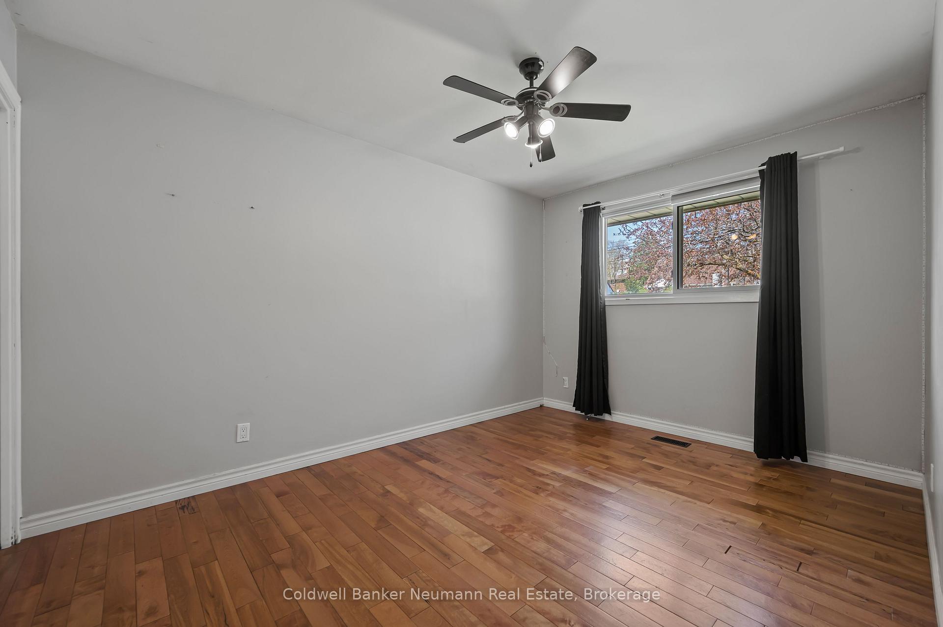 Photo 13 of 56 Ridgewood Avenue, Guelph, Junction/Onward Willow — HOMEH