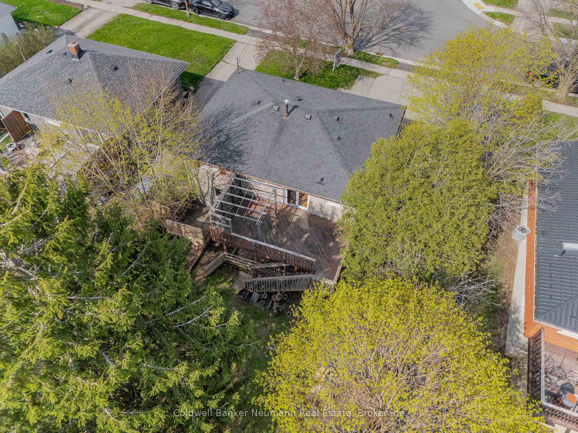 Photo 36 of 56 Ridgewood Avenue, Guelph, Junction/Onward Willow — HOMEH