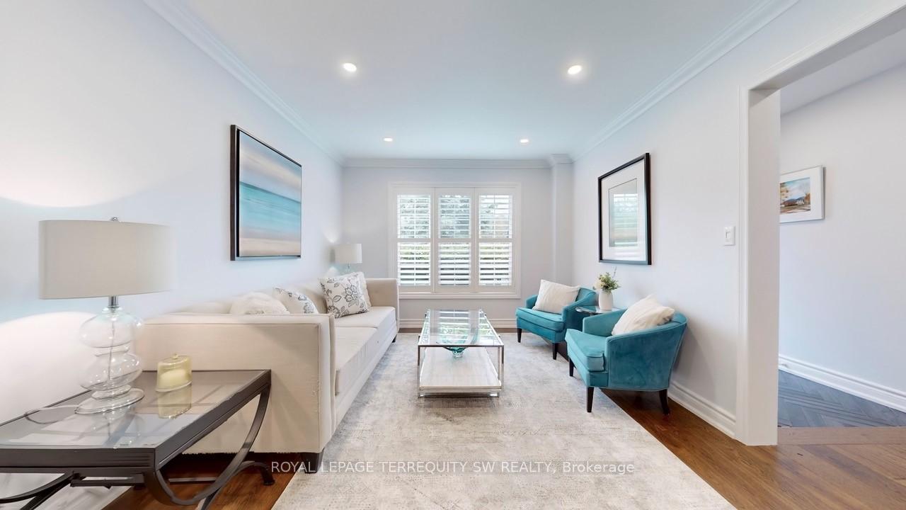 Photo 7 of 31 Bryant Road, Markham, Markham Village — HOMEH