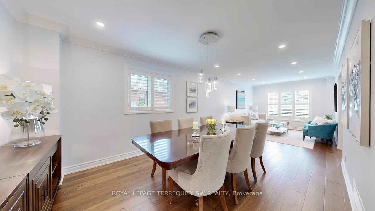 Photo 5 of 31 Bryant Road, Markham, Markham Village — HOMEH