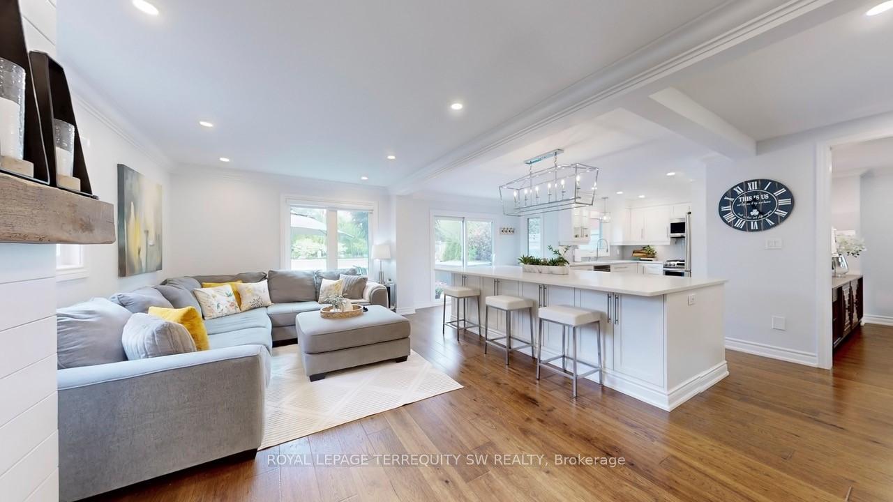 Photo 8 of 31 Bryant Road, Markham, Markham Village — HOMEH