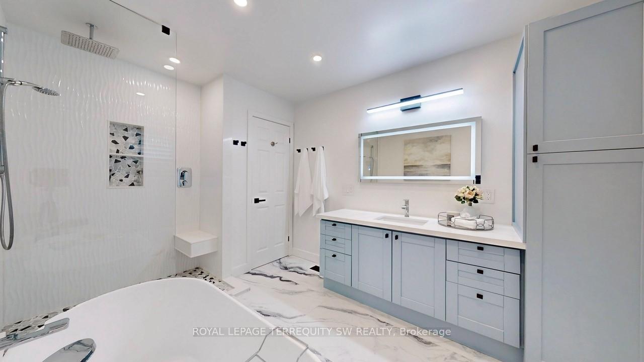 Photo 14 of 31 Bryant Road, Markham, Markham Village — HOMEH