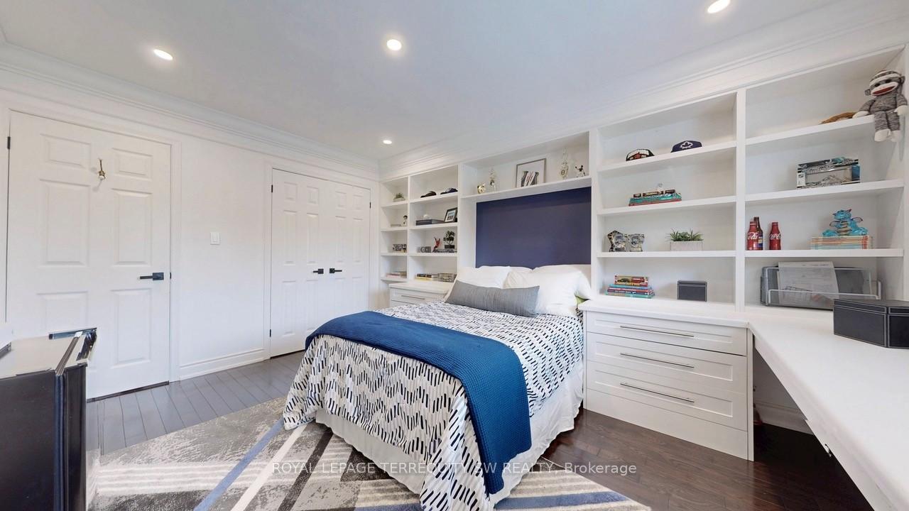 Photo 10 of 31 Bryant Road, Markham, Markham Village — HOMEH