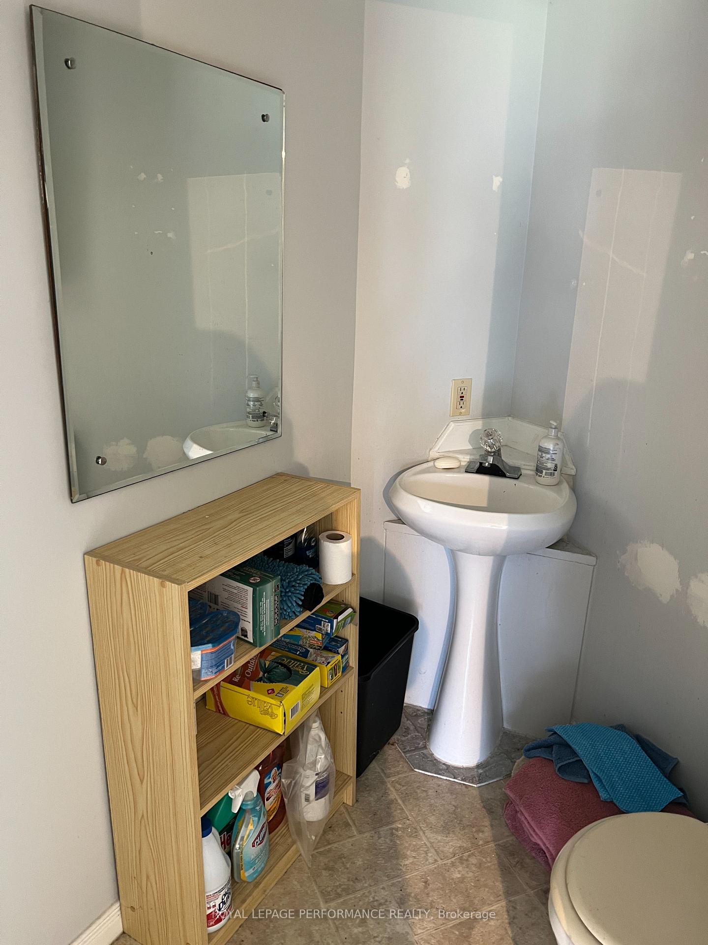 Photo 2 of 1138 Pitt Street, Cornwall — HOMEH
