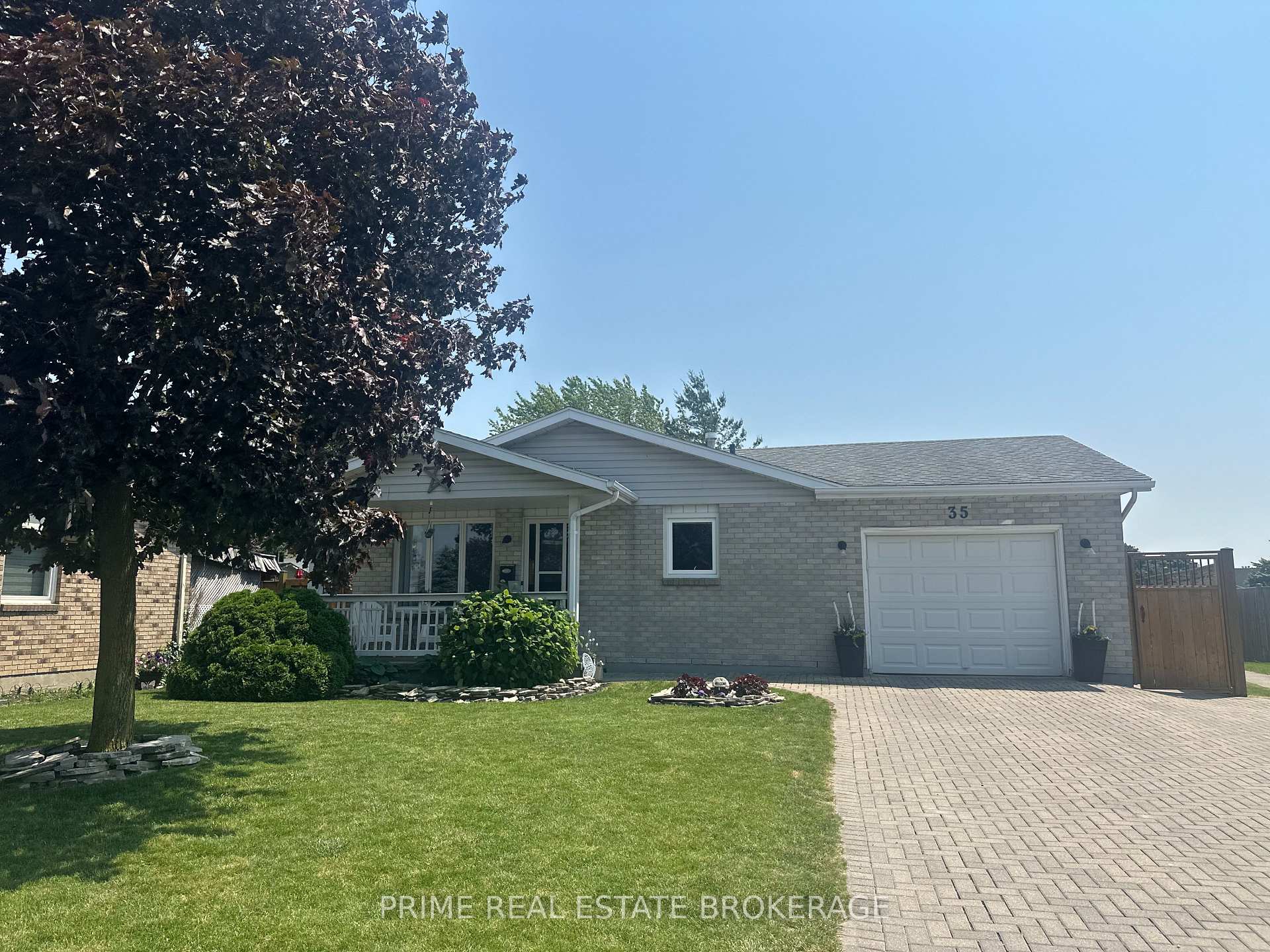 Photo 1 of 35 Athlone Road, Chatham-Kent, Tilbury — HOMEH
