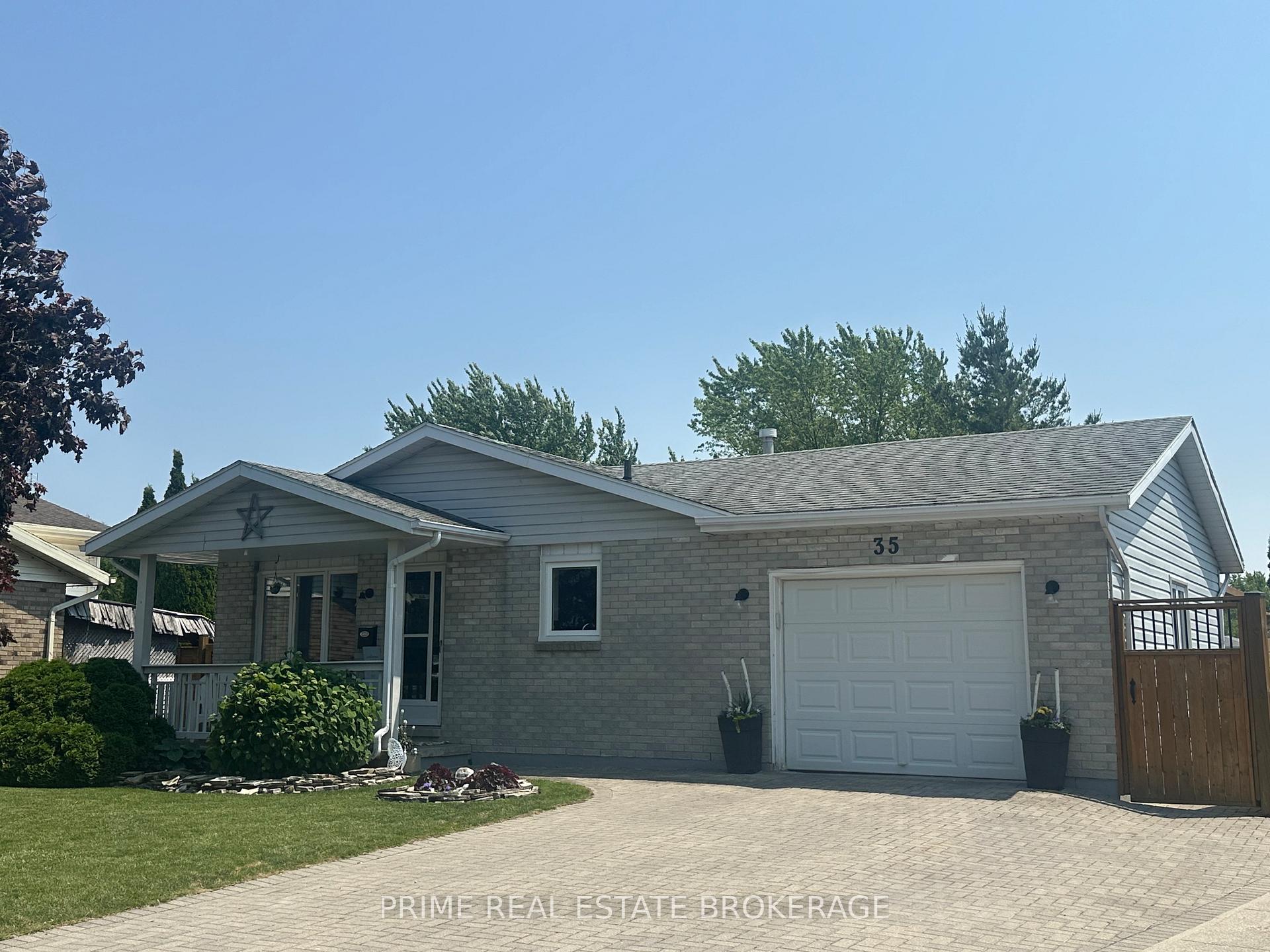 Photo 2 of 35 Athlone Road, Chatham-Kent, Tilbury — HOMEH