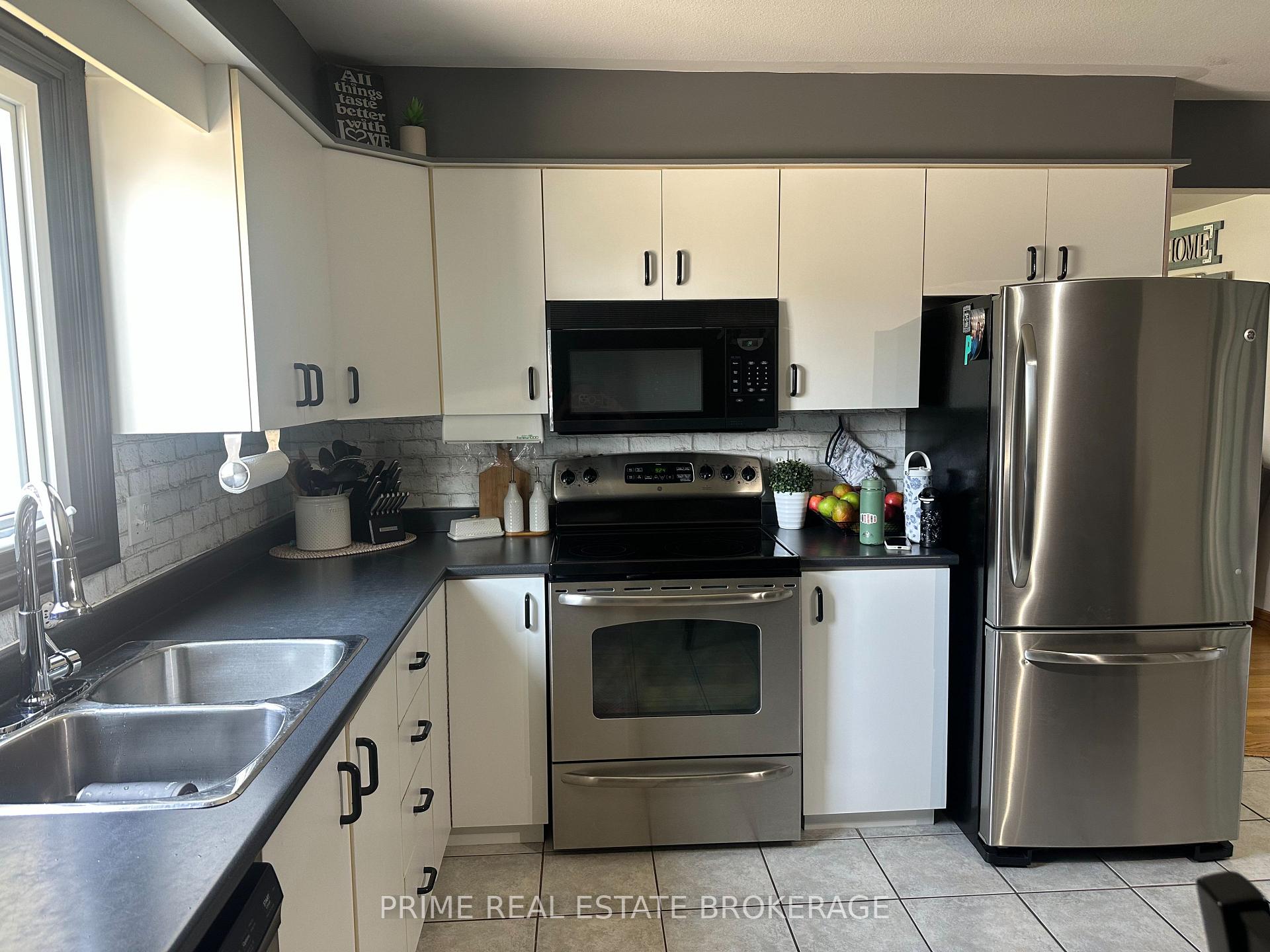 Photo 6 of 35 Athlone Road, Chatham-Kent, Tilbury — HOMEH