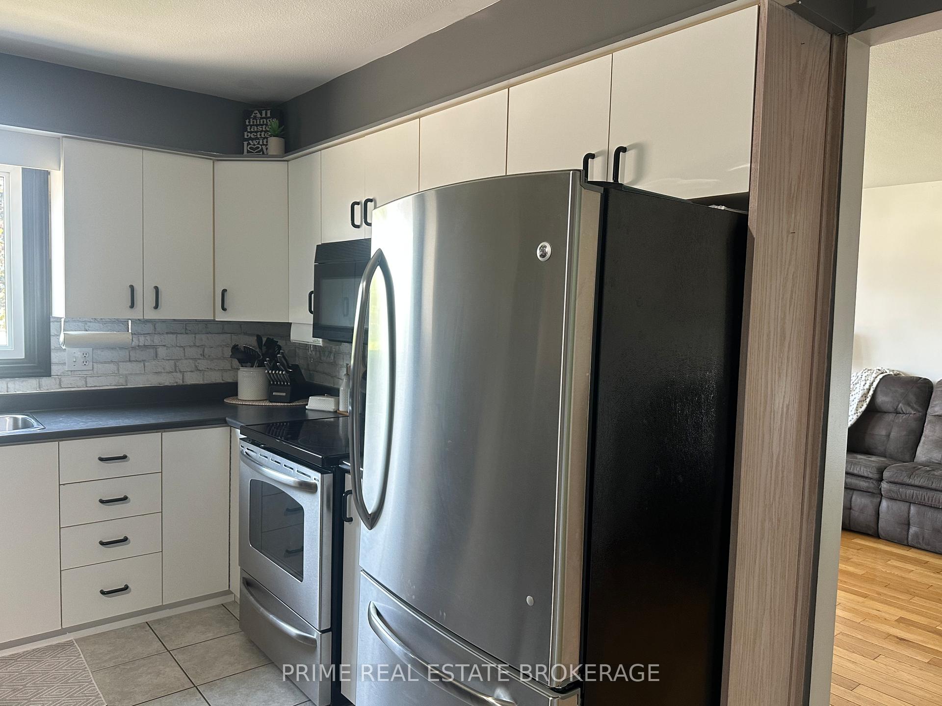 Photo 8 of 35 Athlone Road, Chatham-Kent, Tilbury — HOMEH