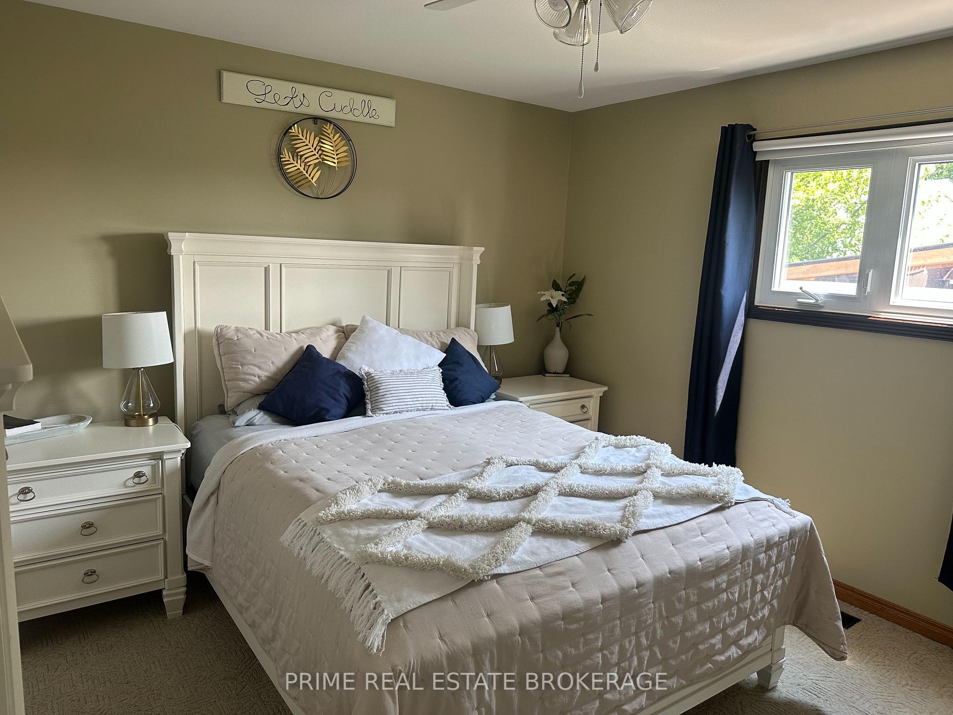 Photo 3 of 35 Athlone Road, Chatham-Kent, Tilbury — HOMEH