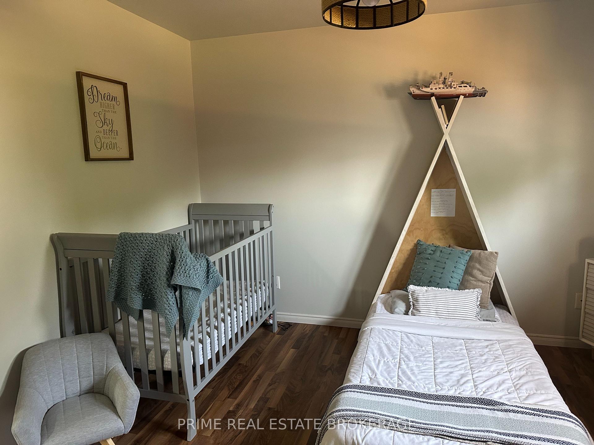 Photo 11 of 35 Athlone Road, Chatham-Kent, Tilbury — HOMEH