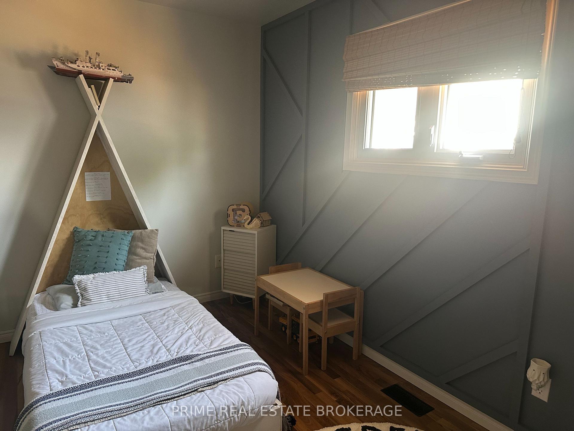 Photo 12 of 35 Athlone Road, Chatham-Kent, Tilbury — HOMEH