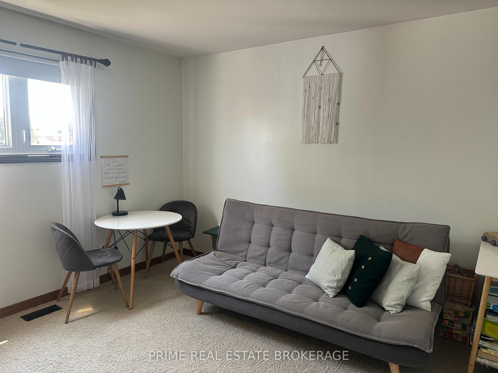 Photo 17 of 35 Athlone Road, Chatham-Kent, Tilbury — HOMEH