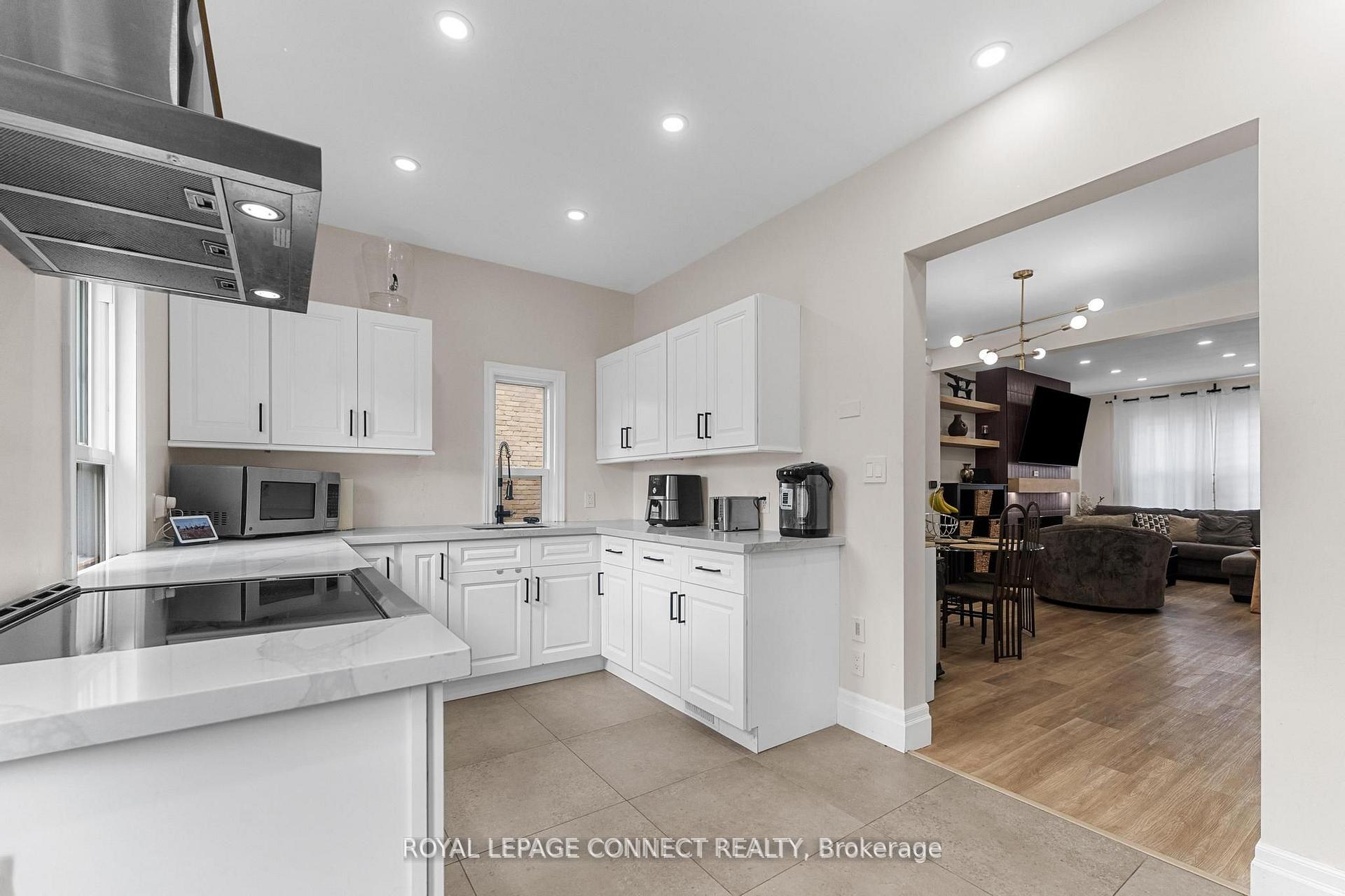 Photo 1 of 95 Richmond Street W, Oshawa, O'Neill — HOMEH