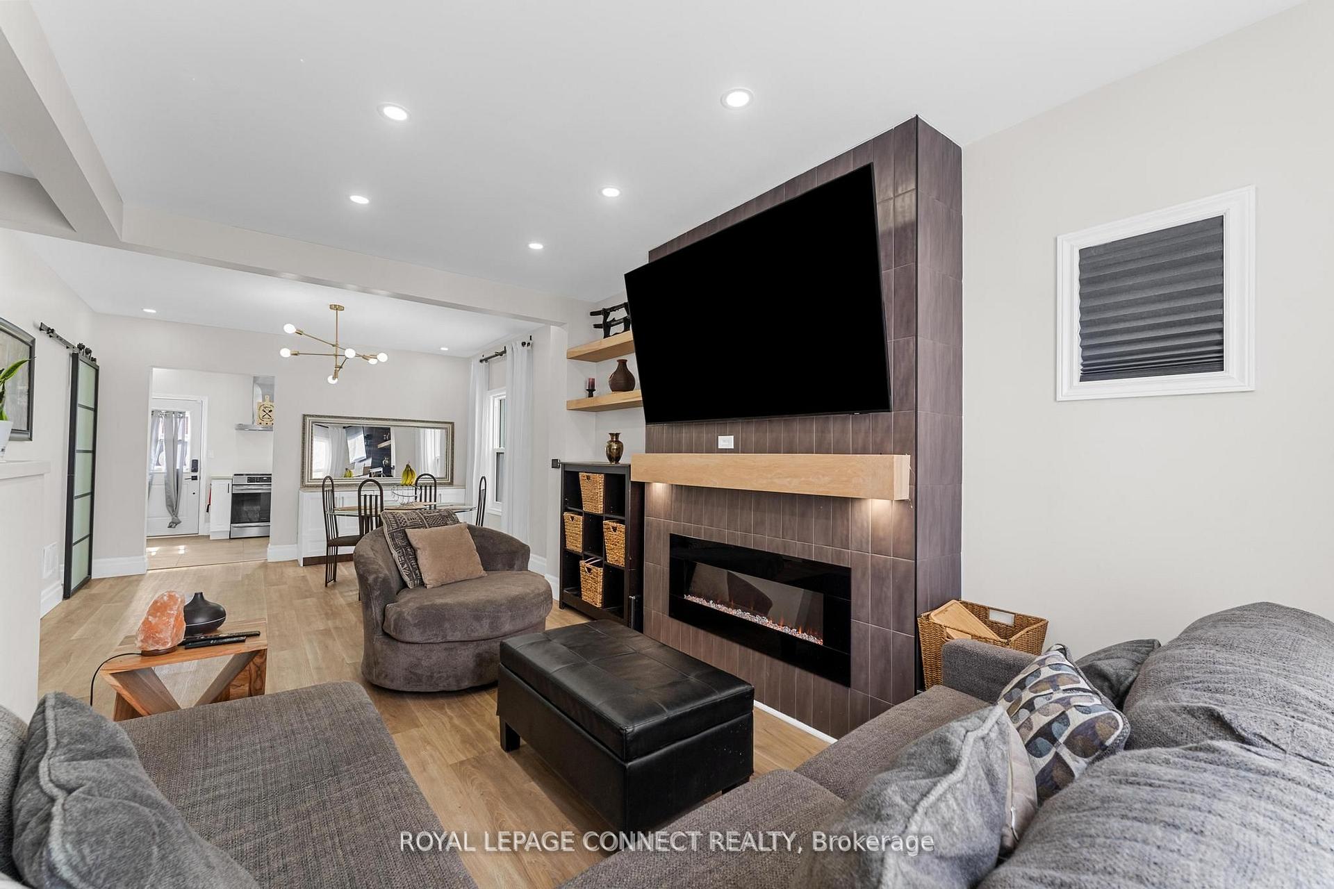 Photo 5 of 95 Richmond Street W, Oshawa, O'Neill — HOMEH