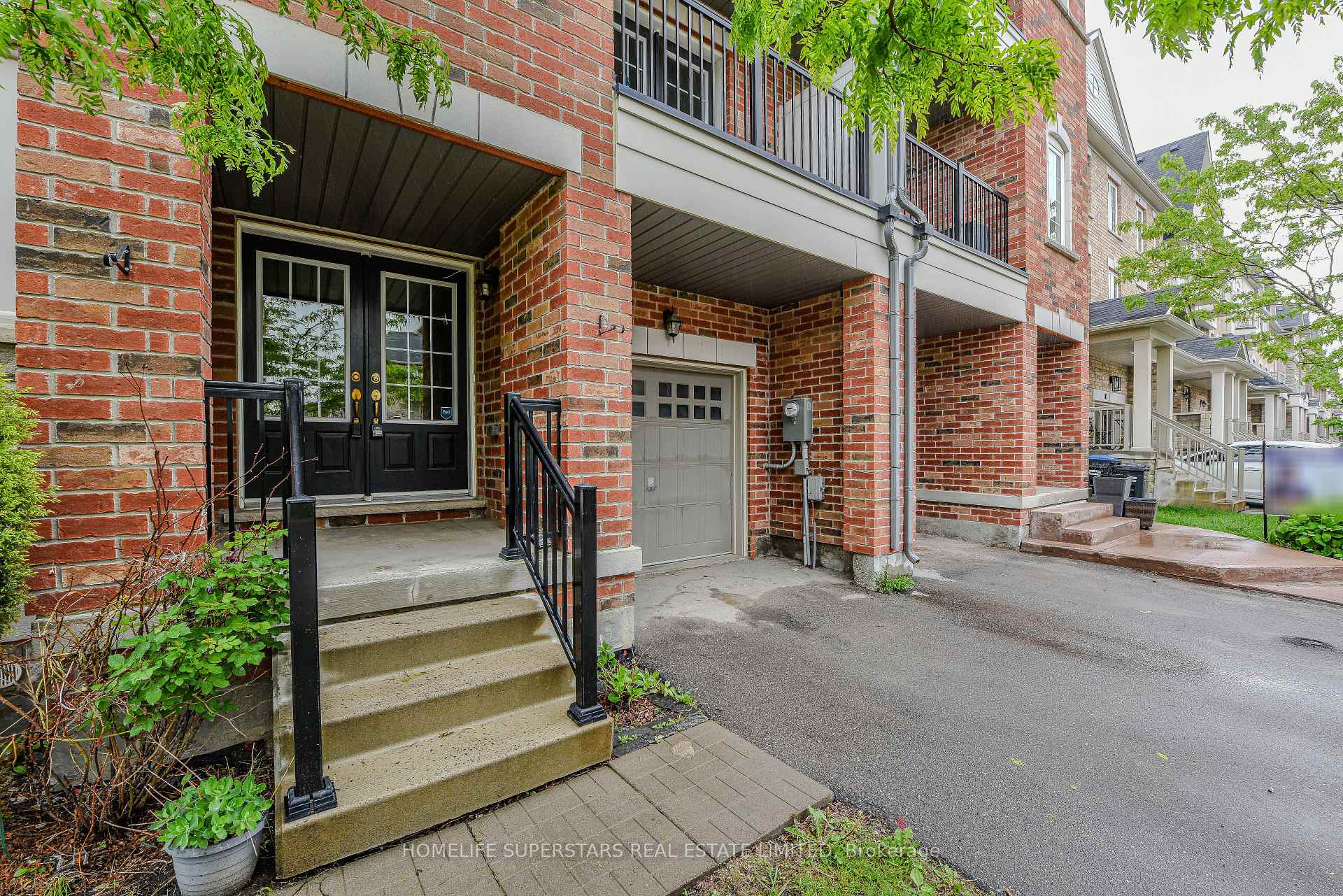 Photo 10 of 6 Kayak Heights, Brampton, Heart Lake East — HOMEH