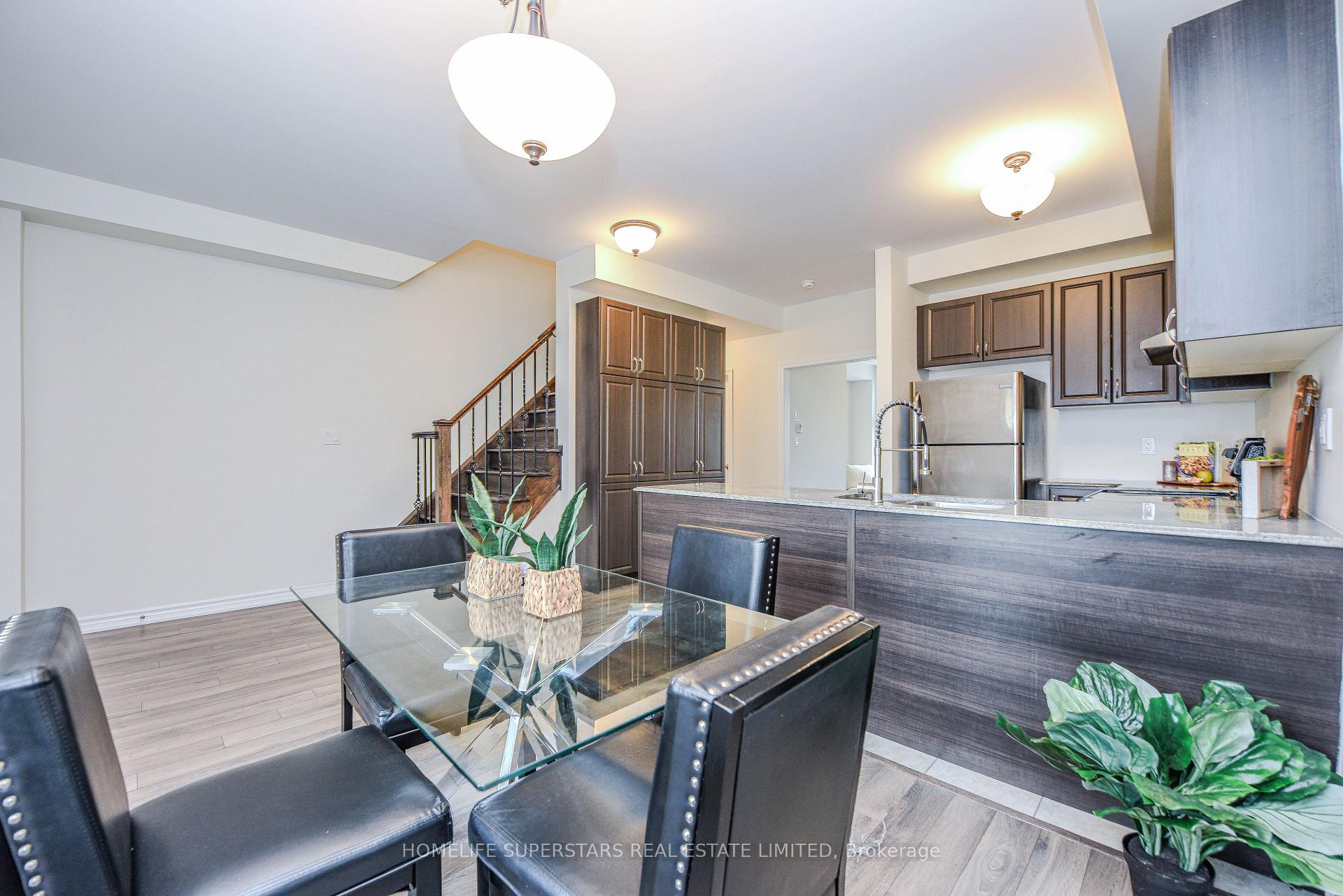 Photo 19 of 6 Kayak Heights, Brampton, Heart Lake East — HOMEH