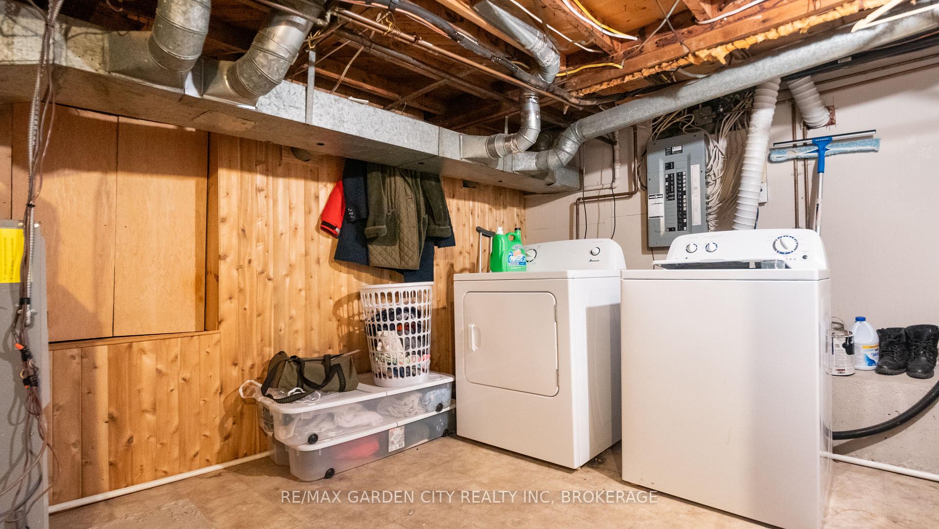 Photo 25 of 48 Doncaster Boulevard NW, St. Catharines, Fairview — HOMEH