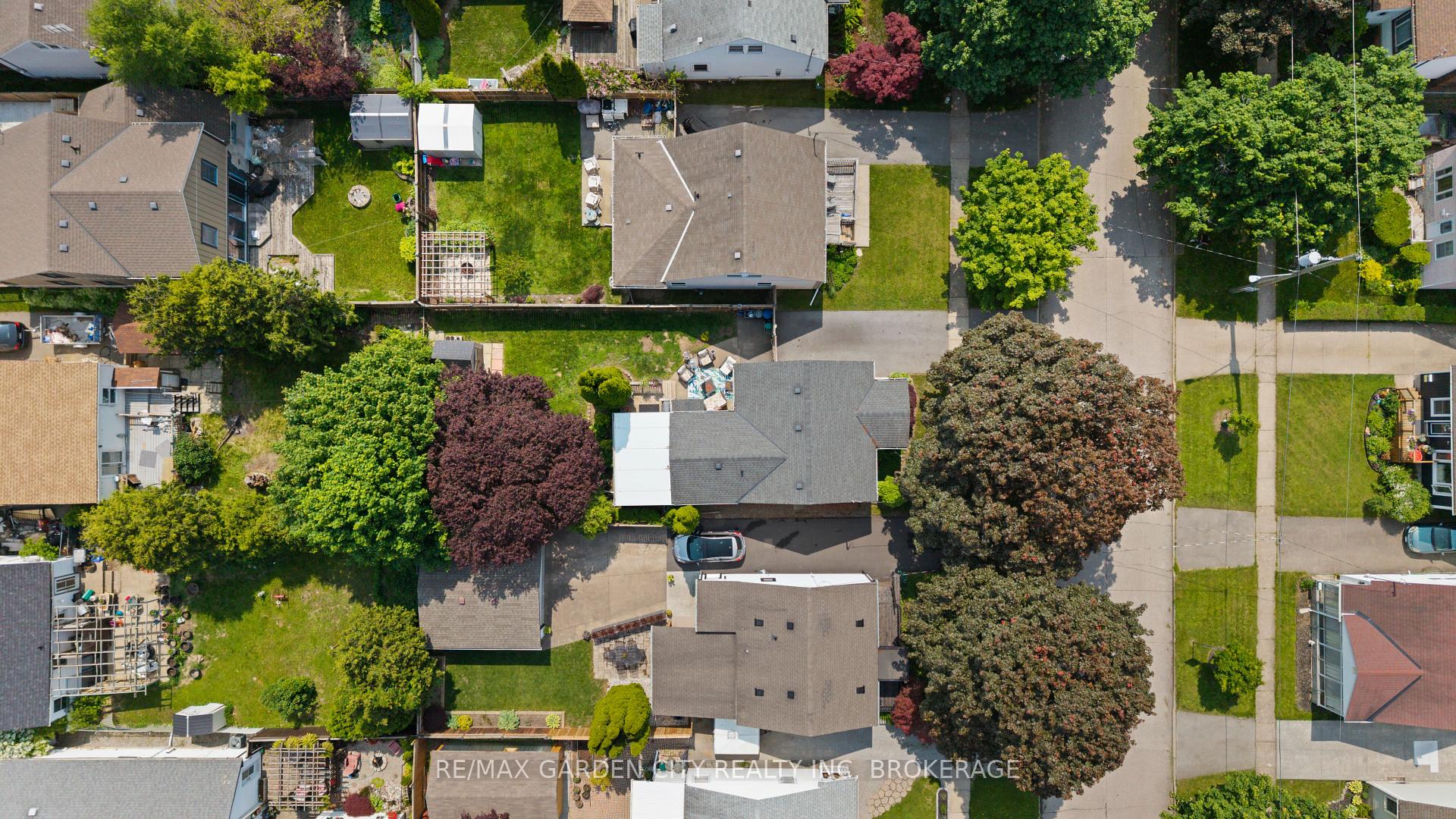 Photo 18 of 48 Doncaster Boulevard NW, St. Catharines, Fairview — HOMEH