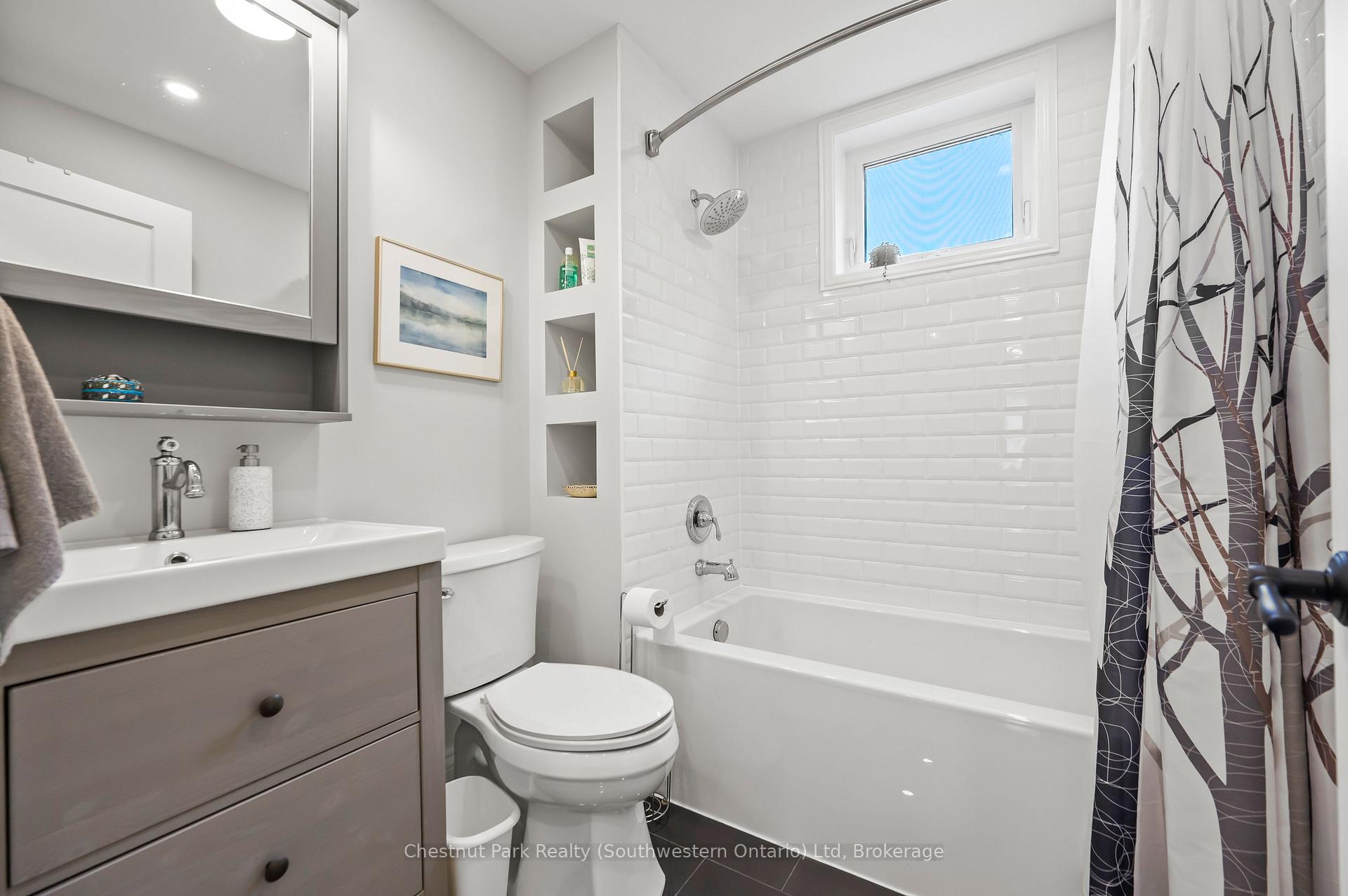 Photo 31 of 105 Hearn Avenue, Guelph, Junction/Onward Willow — HOMEH