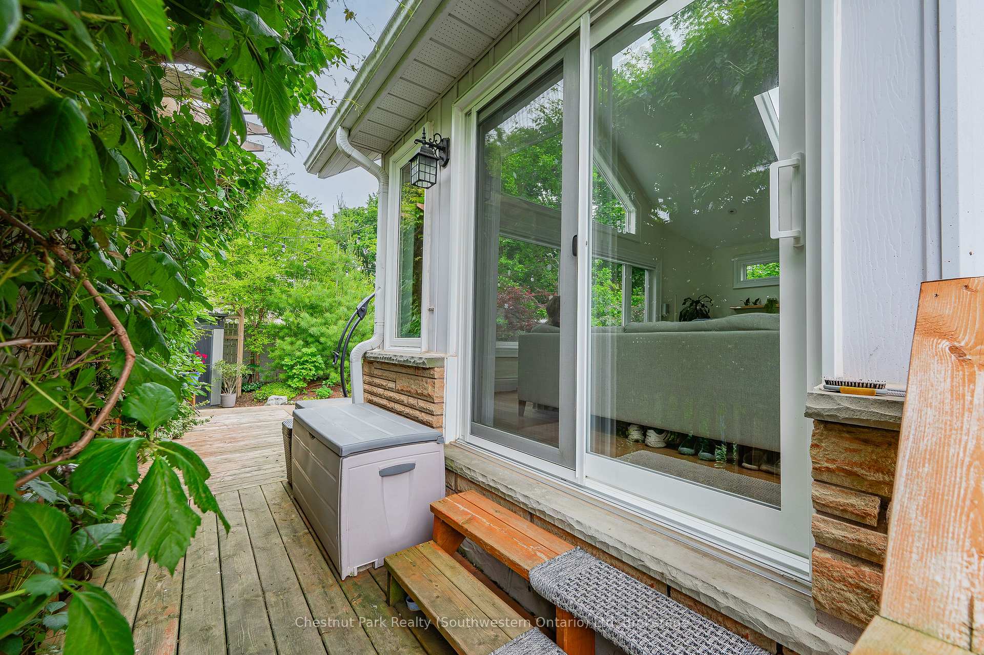 Photo 33 of 105 Hearn Avenue, Guelph, Junction/Onward Willow — HOMEH