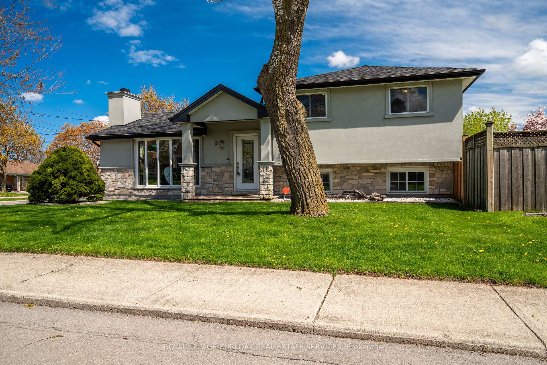 Photo 1 of 3 Banff Drive, Hamilton, Berrisfield — HOMEH
