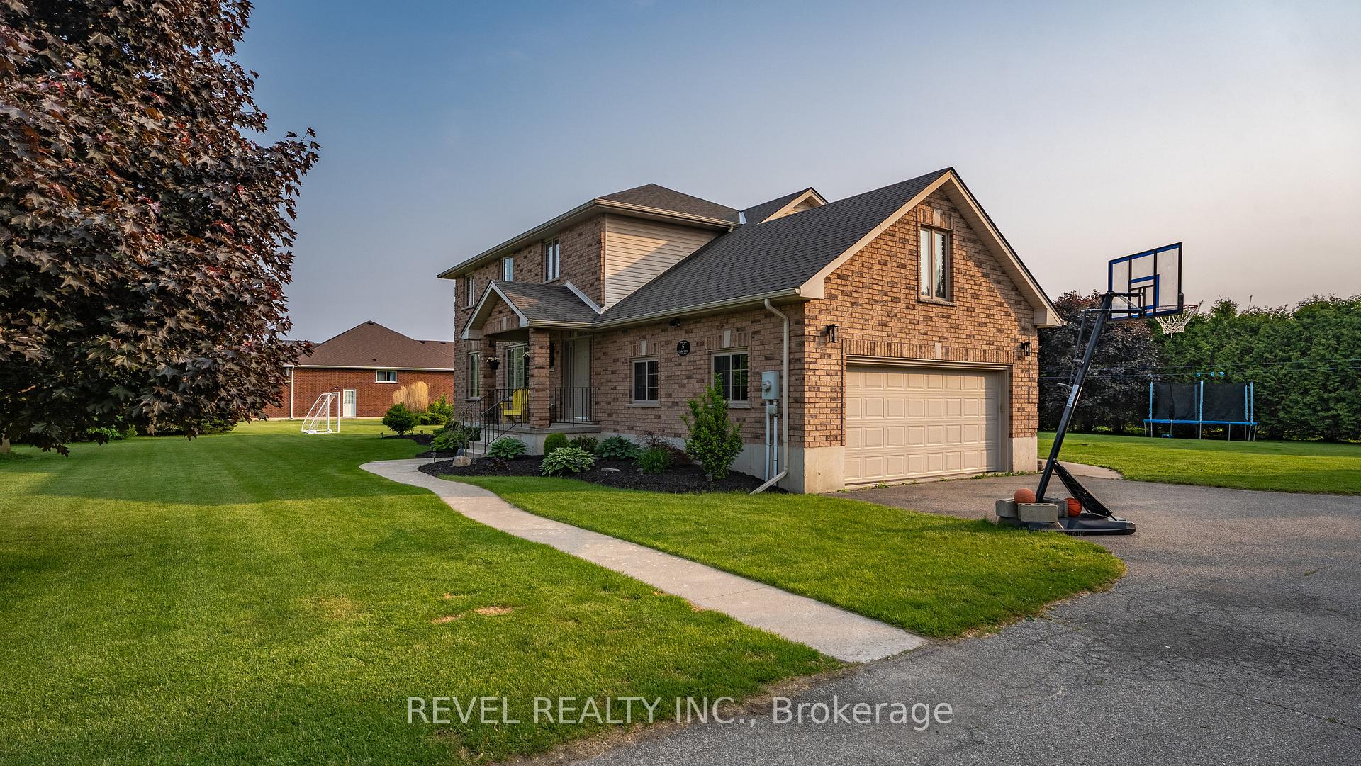 Photo 2 of 5 Cedar Lane, Brant, Burford — HOMEH