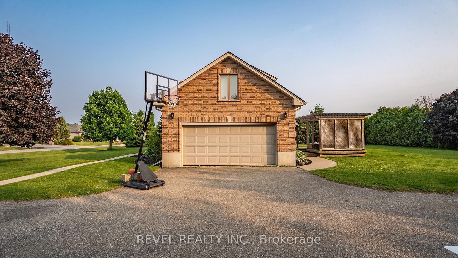 Photo 17 of 5 Cedar Lane, Brant, Burford — HOMEH