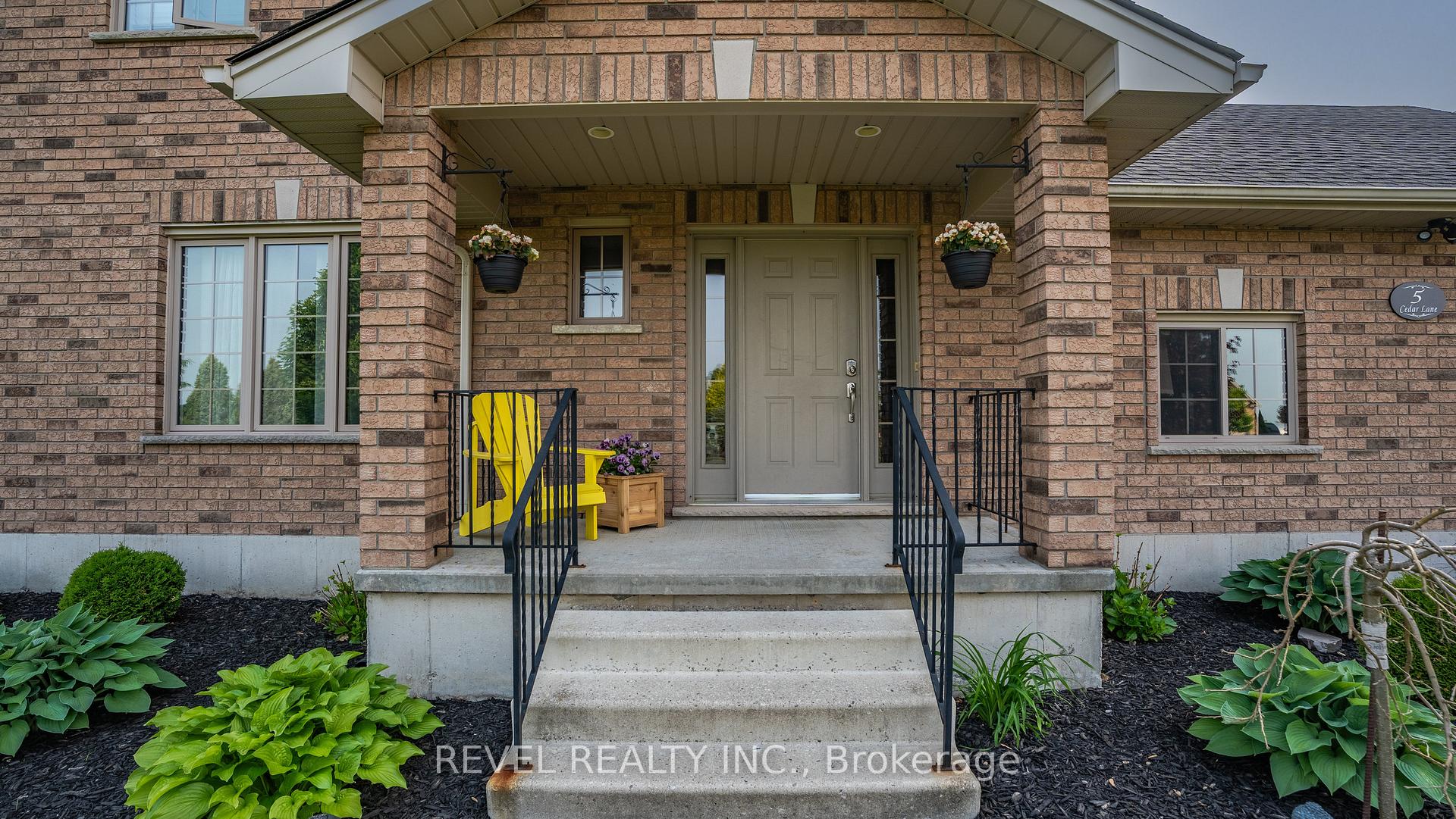 Photo 14 of 5 Cedar Lane, Brant, Burford — HOMEH