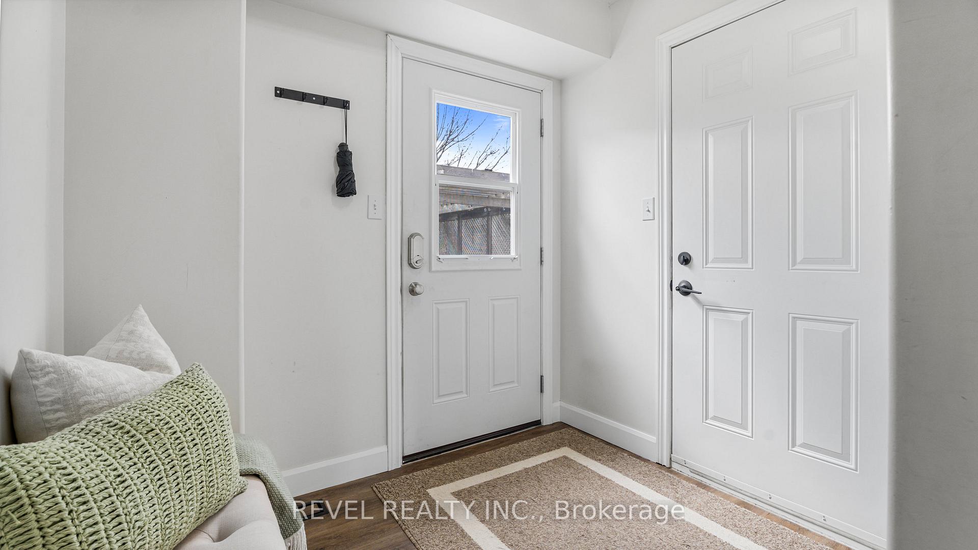Photo 5 of 5 Cedar Lane, Brant, Burford — HOMEH