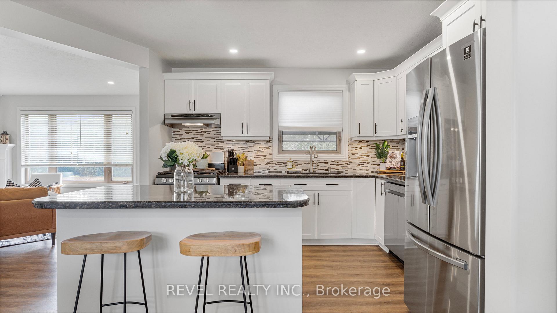 Photo 23 of 5 Cedar Lane, Brant, Burford — HOMEH
