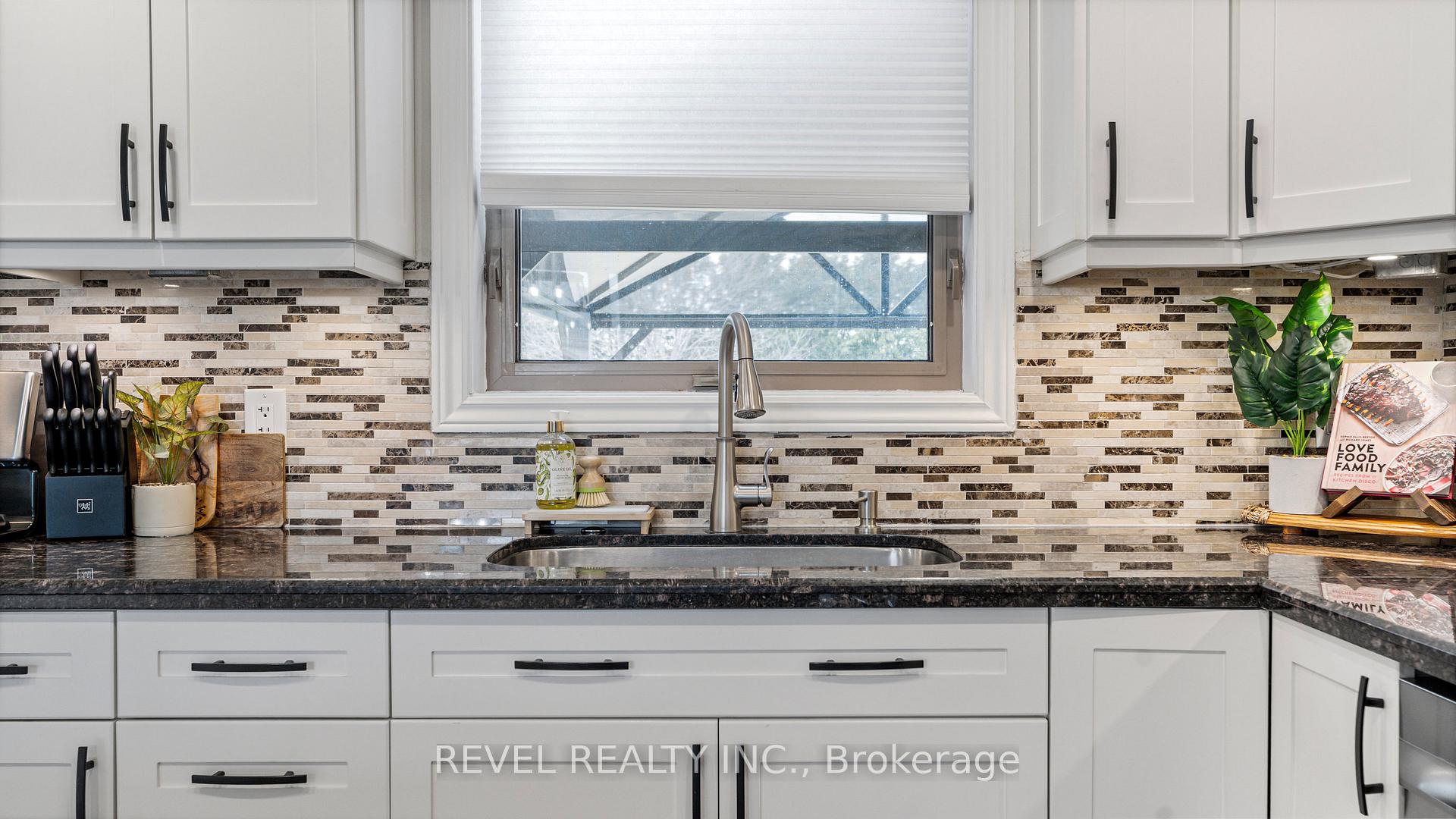 Photo 12 of 5 Cedar Lane, Brant, Burford — HOMEH