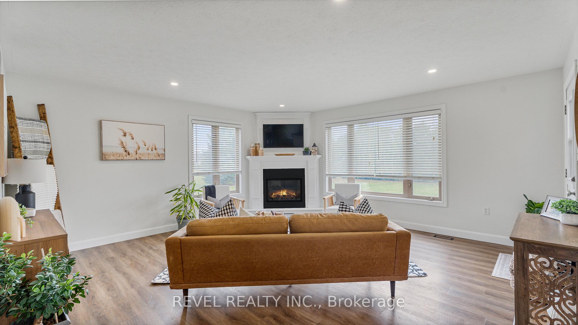 Photo 9 of 5 Cedar Lane, Brant, Burford — HOMEH