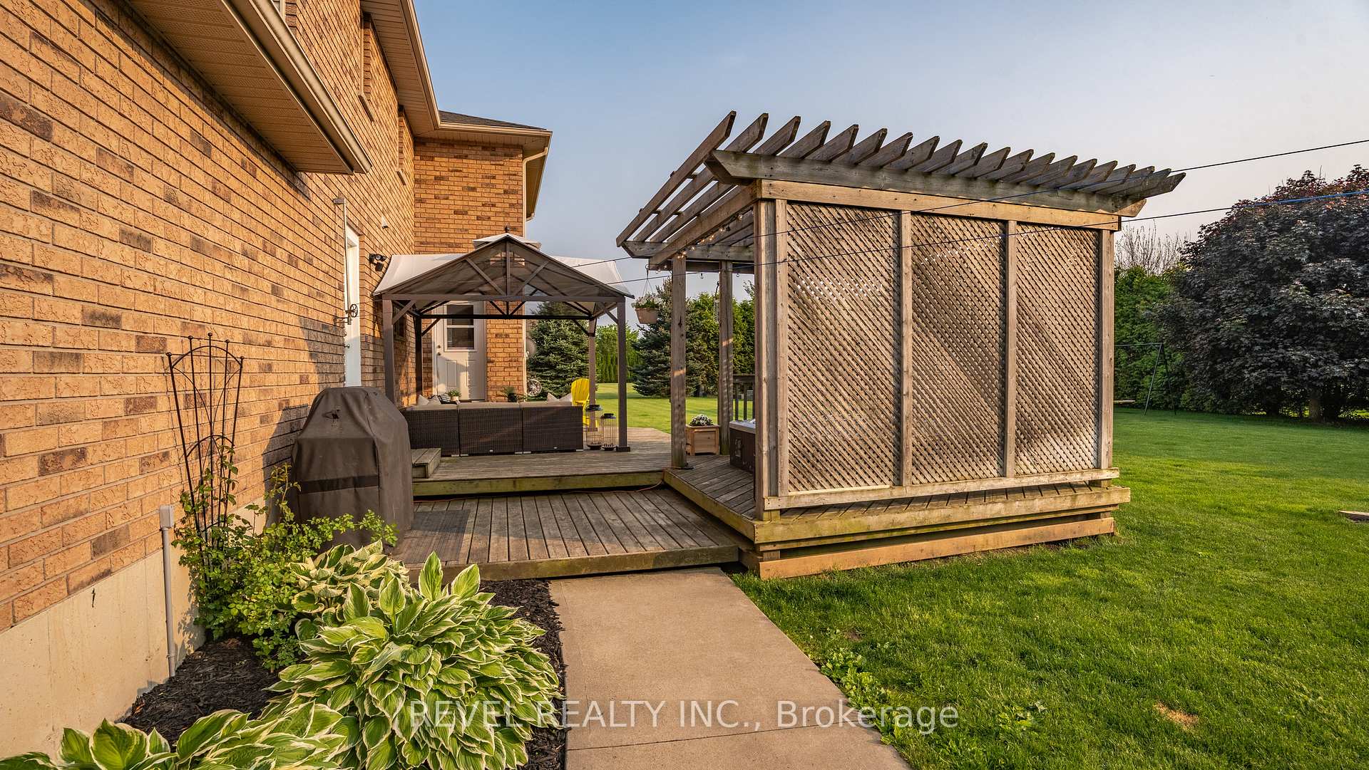 Photo 43 of 5 Cedar Lane, Brant, Burford — HOMEH