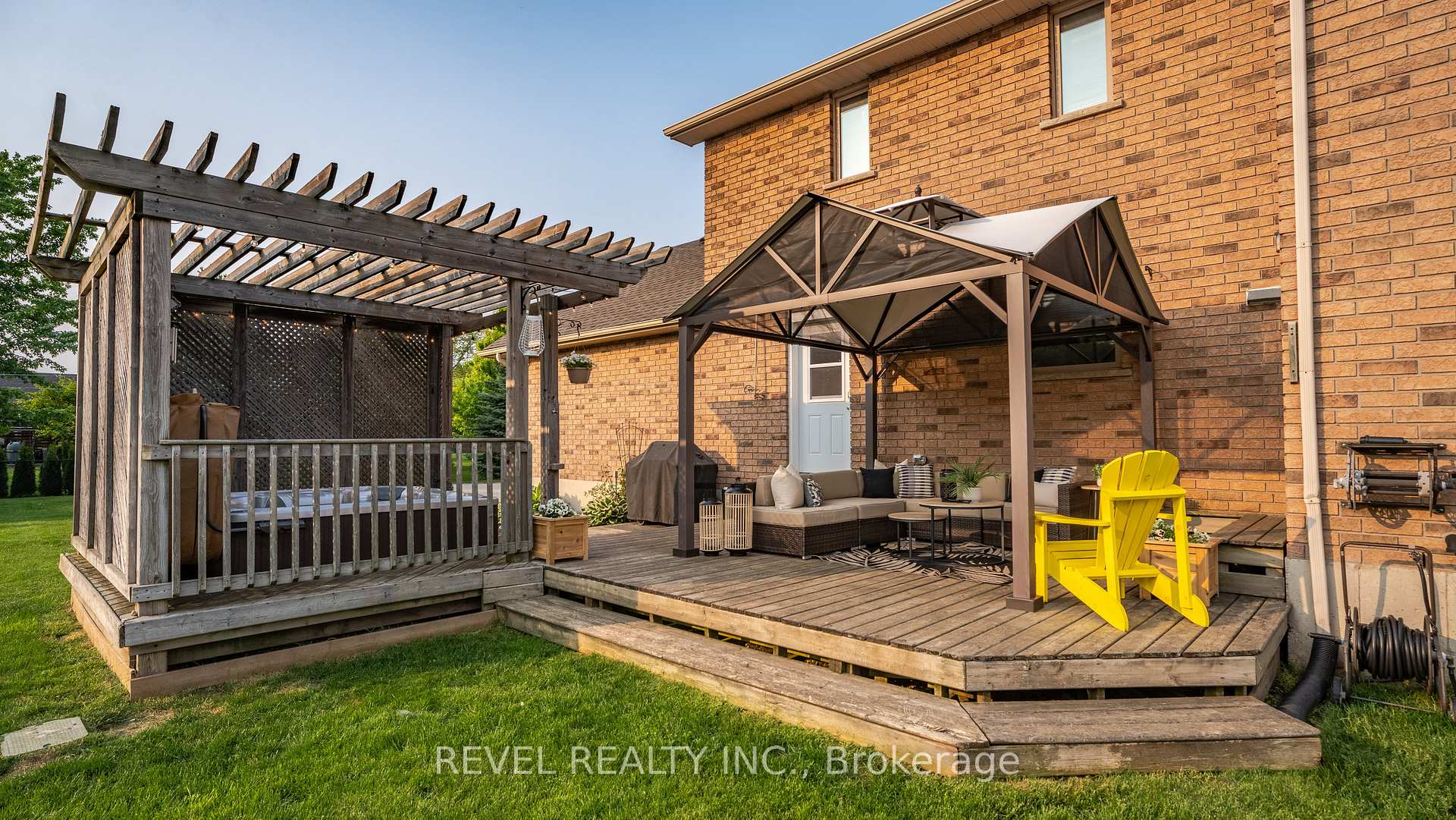 Photo 37 of 5 Cedar Lane, Brant, Burford — HOMEH