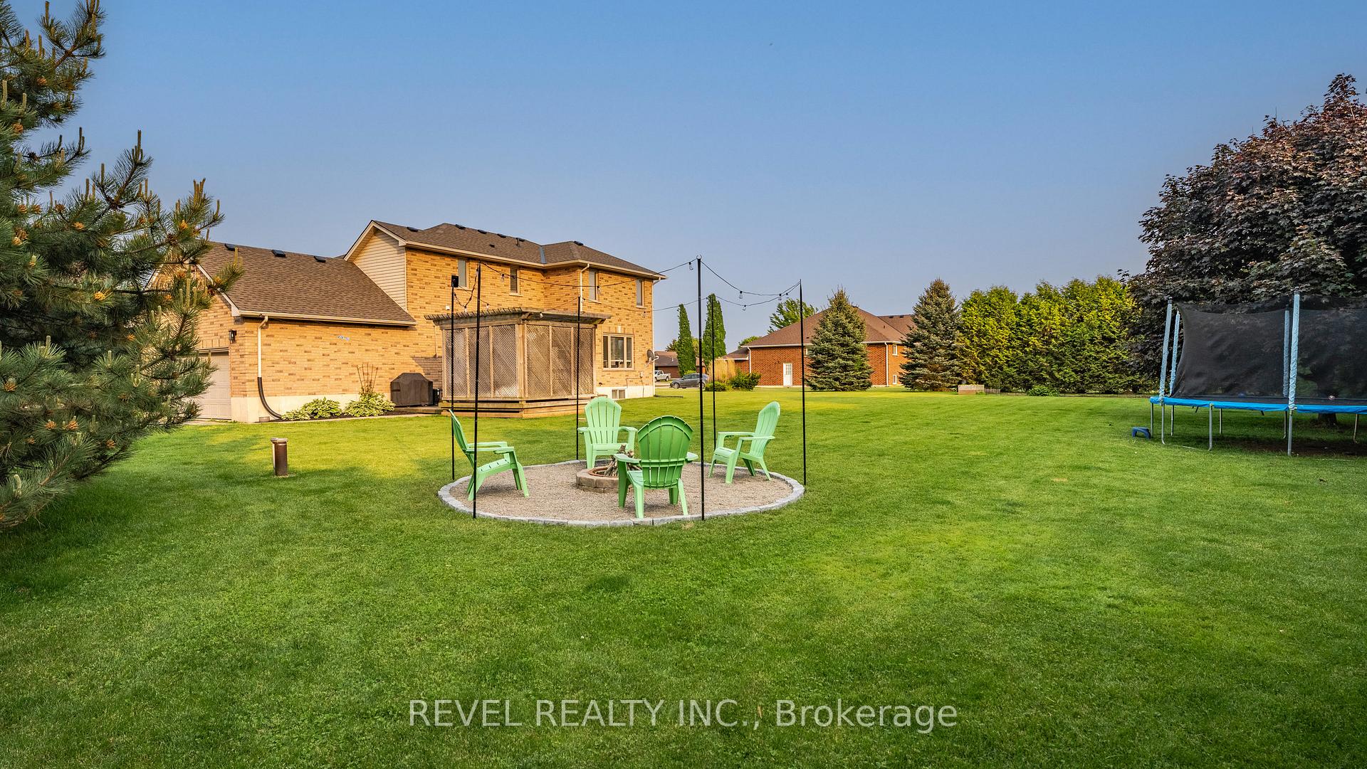 Photo 32 of 5 Cedar Lane, Brant, Burford — HOMEH