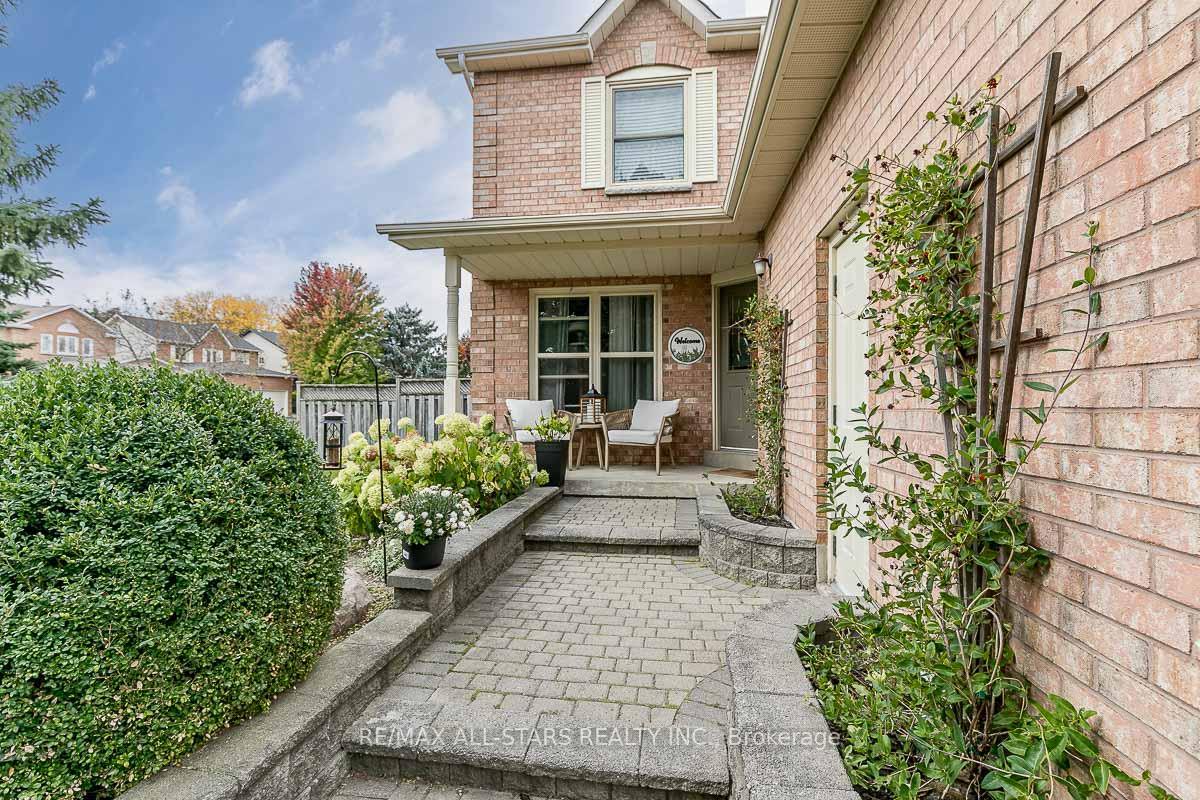 Photo 2 of 98 Natanya Boulevard, Georgina, Keswick North — HOMEH