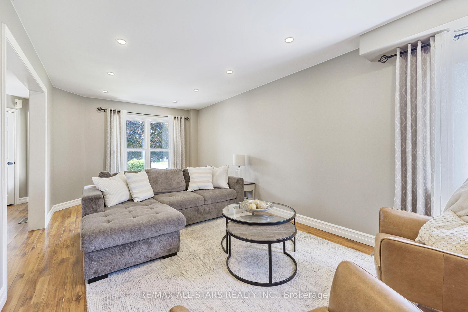Photo 7 of 98 Natanya Boulevard, Georgina, Keswick North — HOMEH