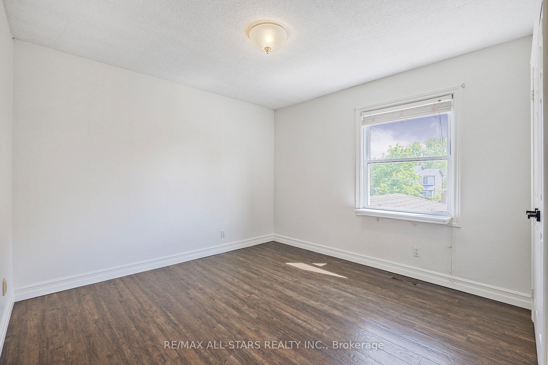 Photo 30 of 98 Natanya Boulevard, Georgina, Keswick North — HOMEH