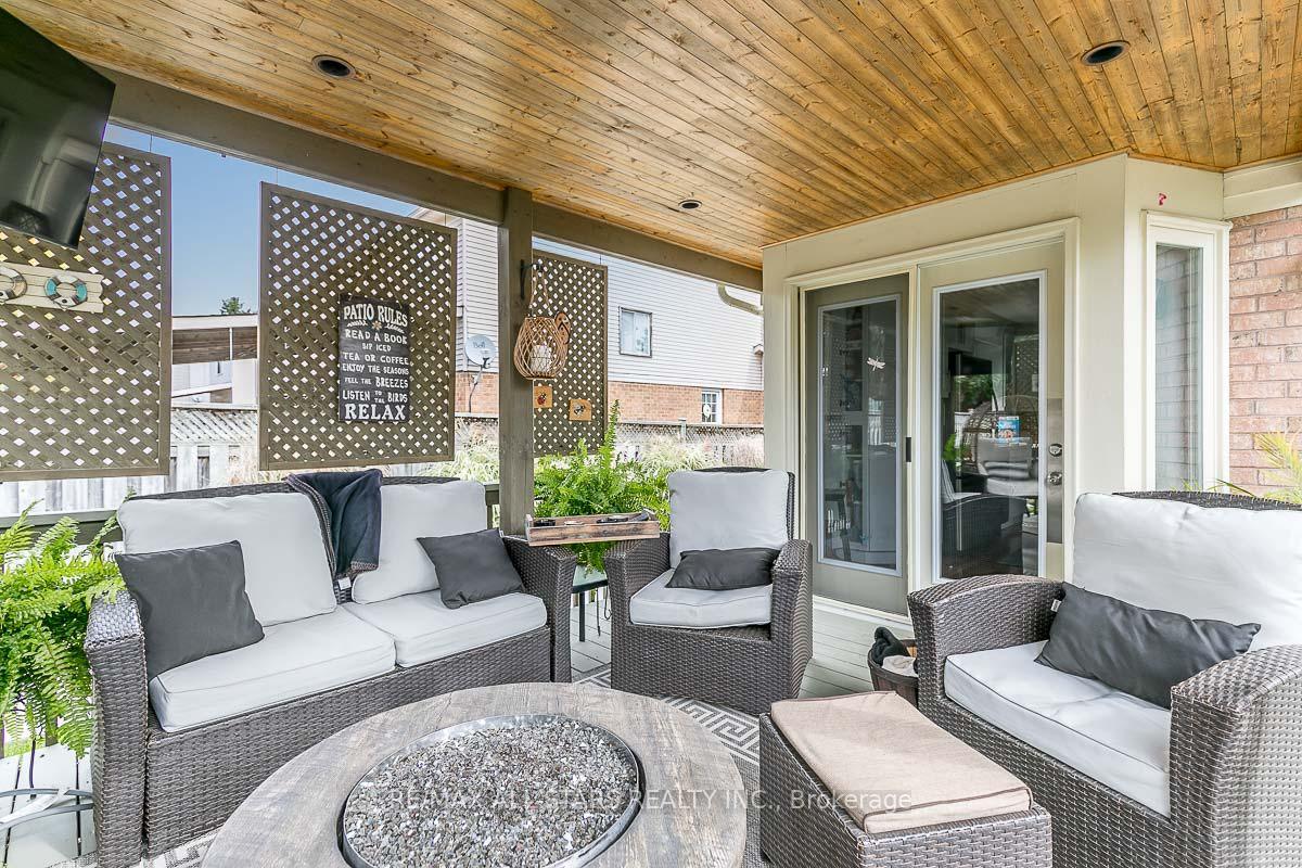 Photo 15 of 98 Natanya Boulevard, Georgina, Keswick North — HOMEH
