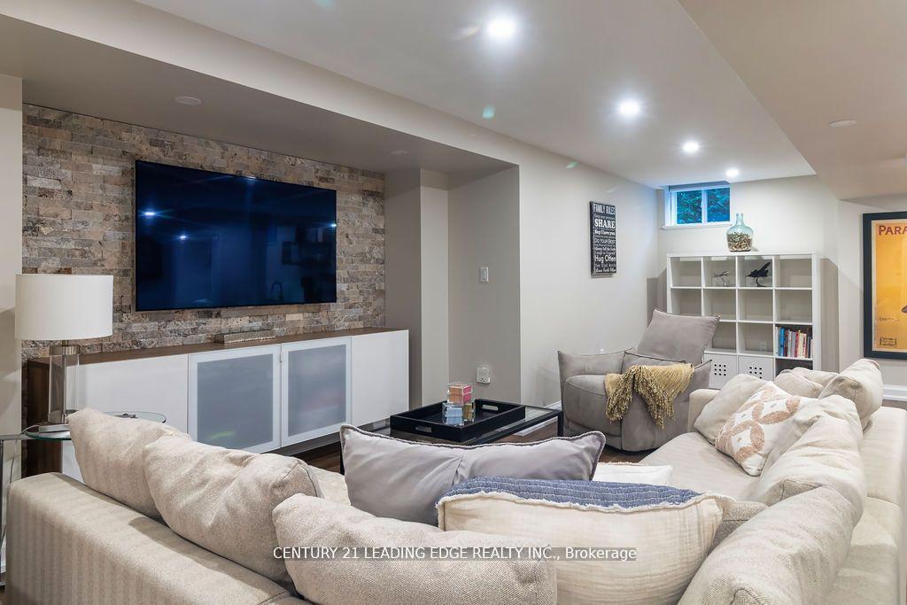 Photo 7 of 612 Fleetwood Drive, Oshawa, Eastdale — HOMEH