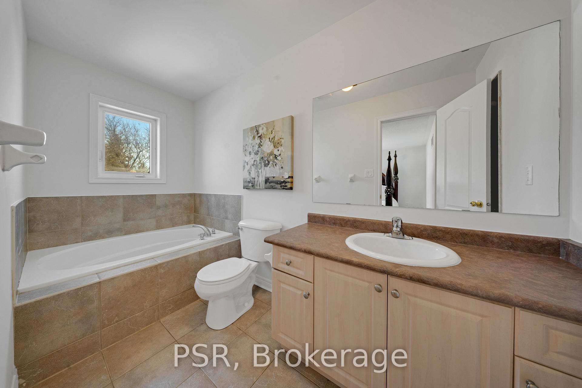 Photo 14 of 88 Canyon Gate Crescent, Vaughan, Rural Vaughan — HOMEH