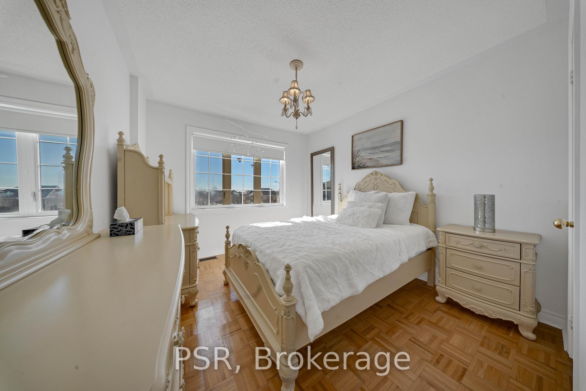 Photo 26 of 88 Canyon Gate Crescent, Vaughan, Rural Vaughan — HOMEH